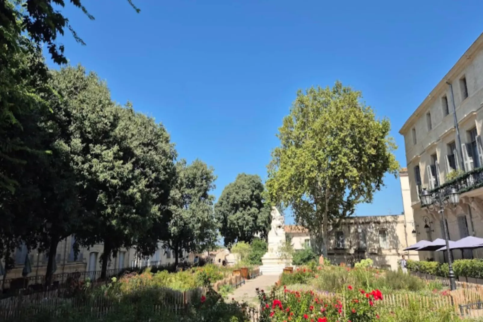 Studio à Nîmes-Gebieden zomer 1km