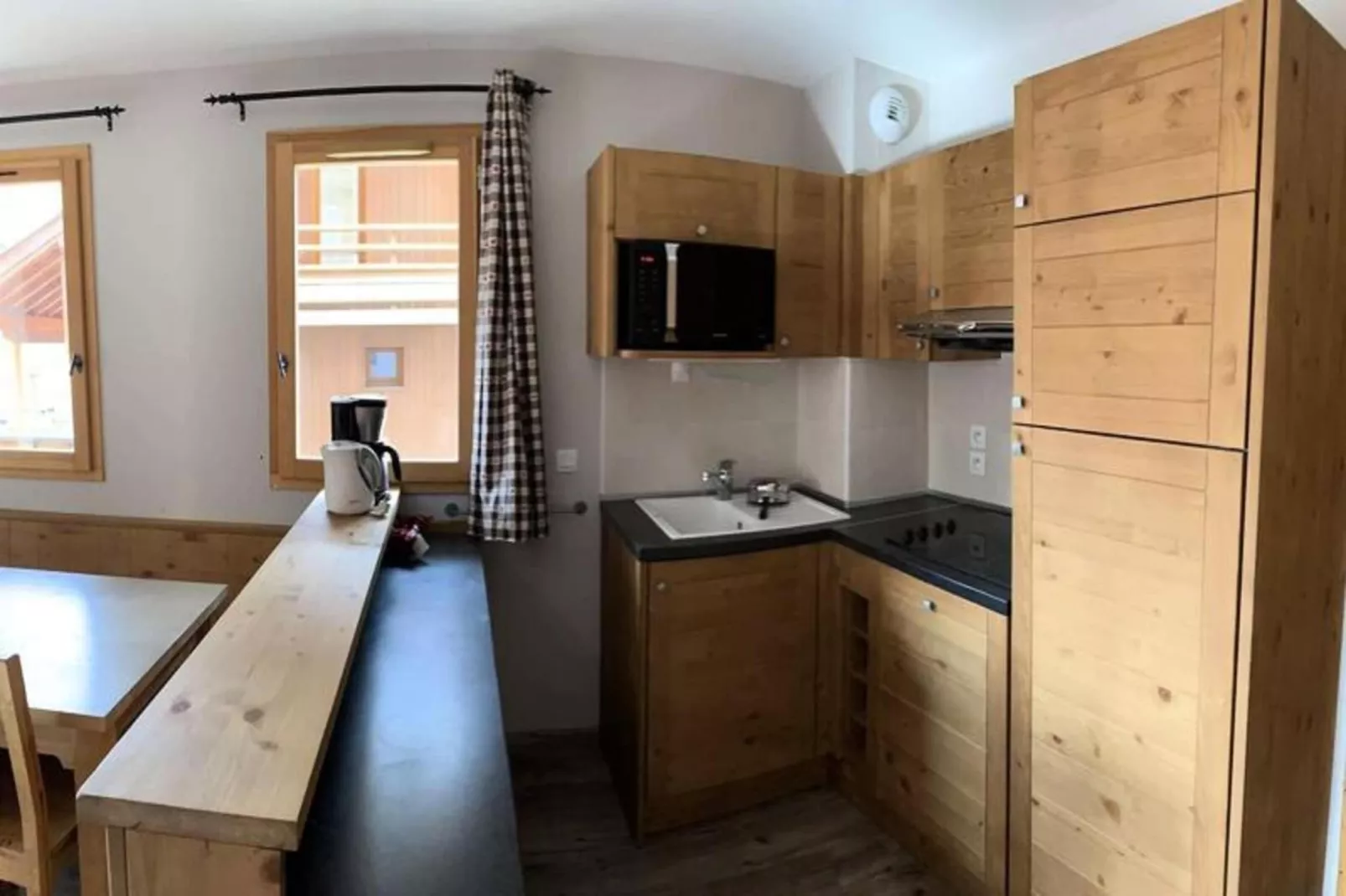 Chalet Des Rennes - Buitenkant zomer