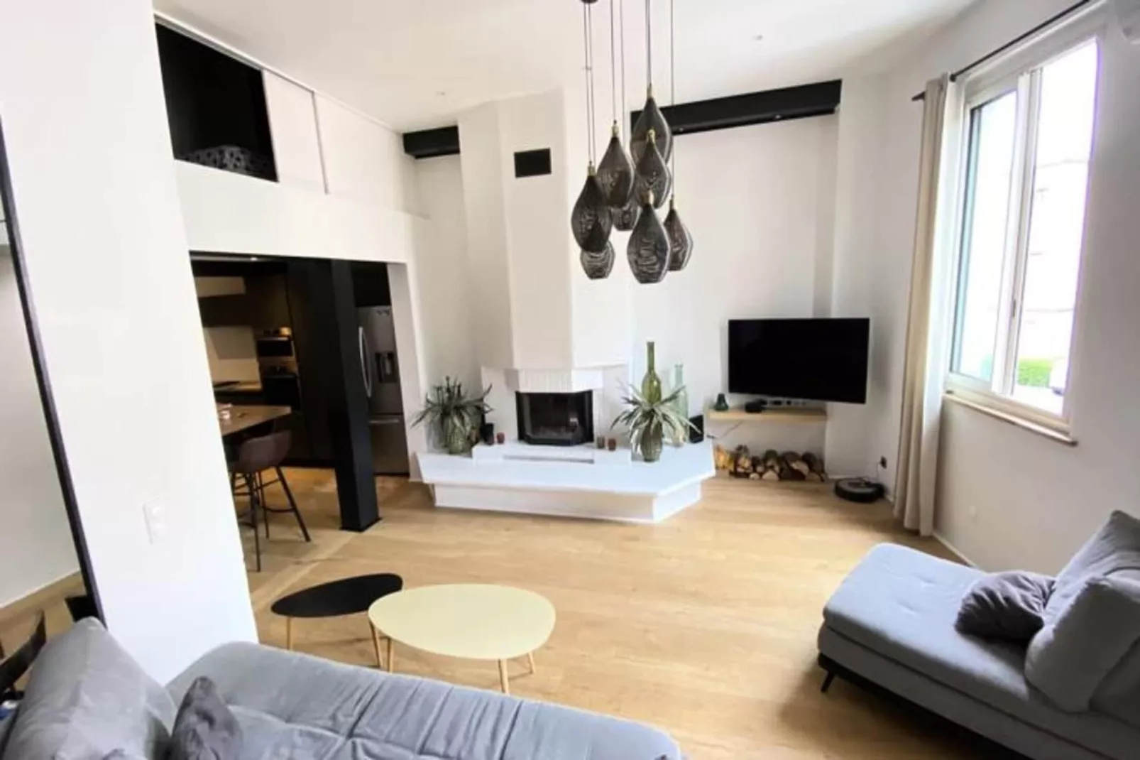 06bx : Superbe Loft - 100m2 - 6 Personnes-Buitenkant zomer