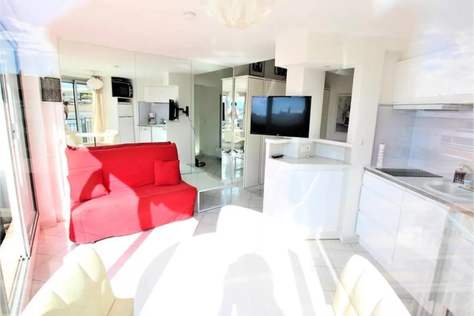 Résidence Studio Dernier &eacute;tage Avec Terrasse Sur Splendide Vue Mer-Buitenkant zomer