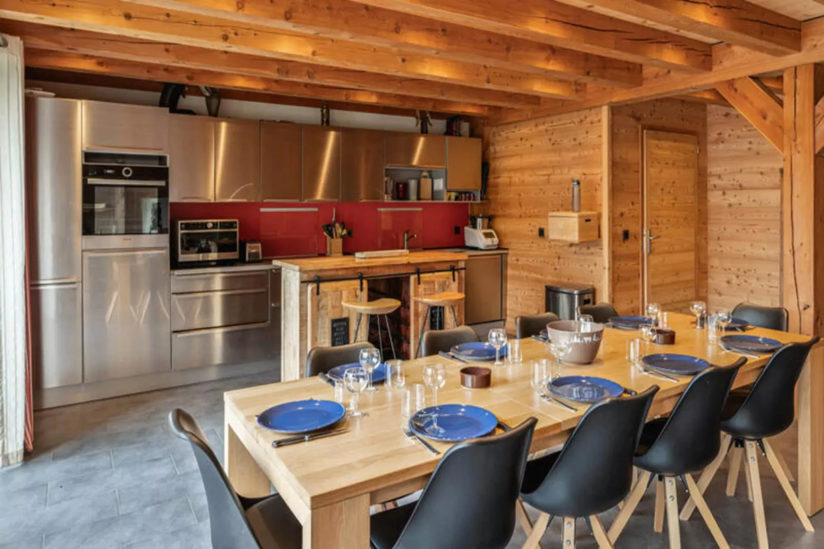 Résidence Marmottant-Buitenkant zomer