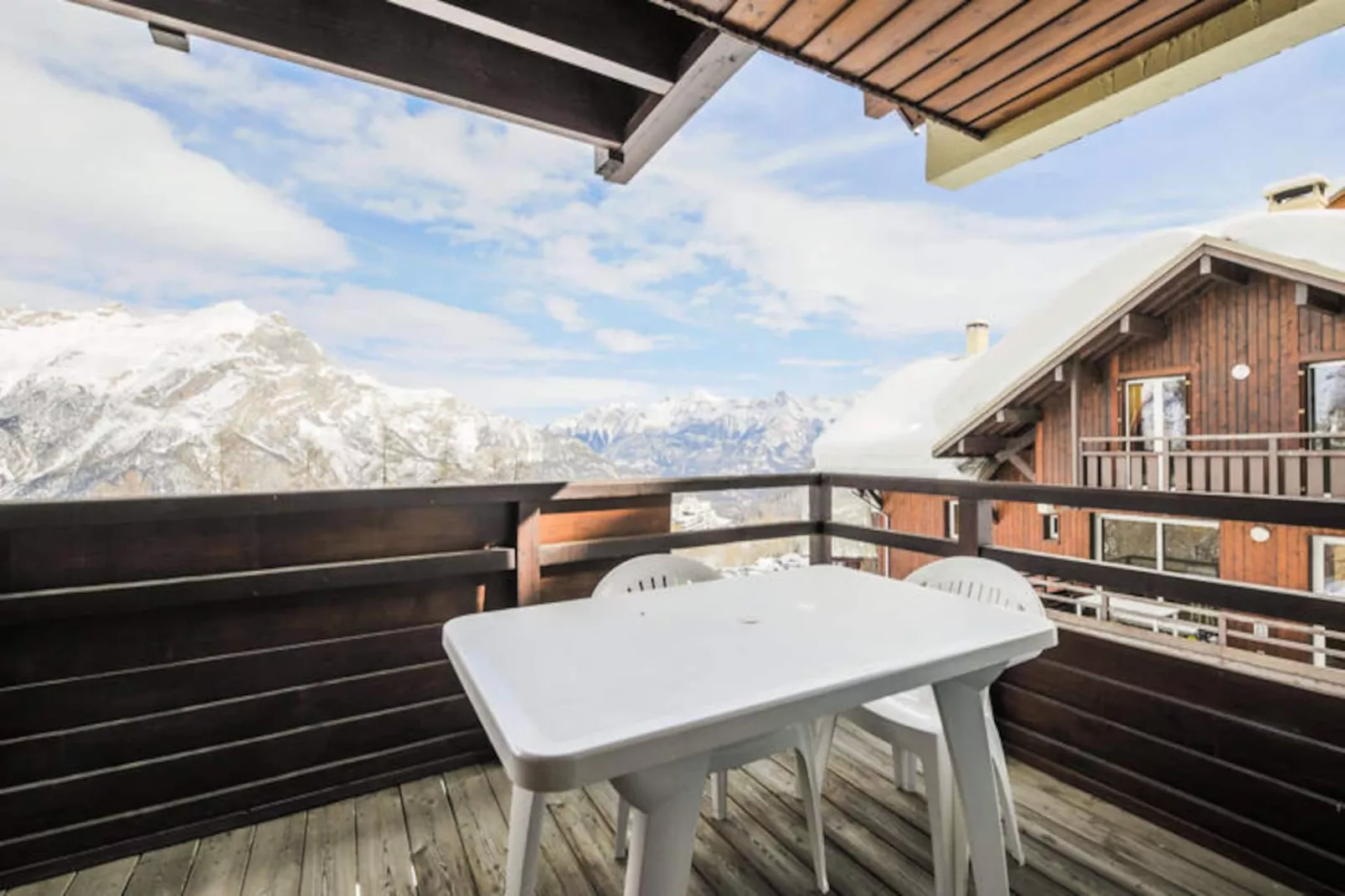 Résidence Les Chalets de Puy Saint Vincent - maeva Home