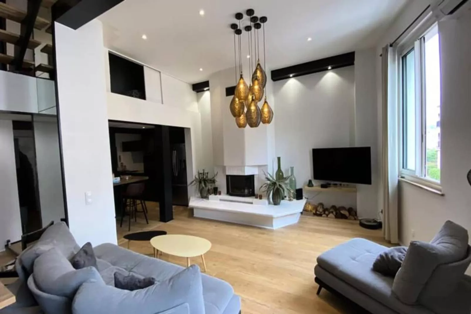 06bx : Superbe Loft - 100m2 - 6 Personnes-Buitenkant zomer