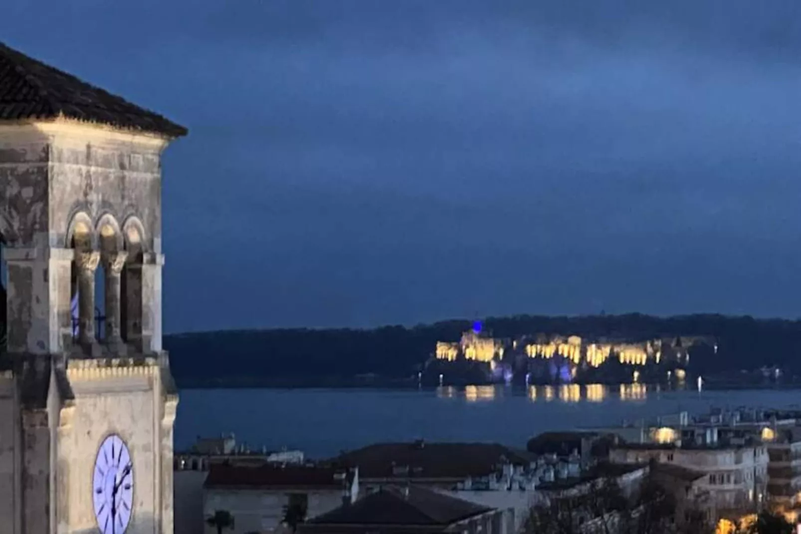 Vue Mer Panoramique Splendide 4 Pc Duplex Rooftop Terrasses Olam Properties-Image-tags.