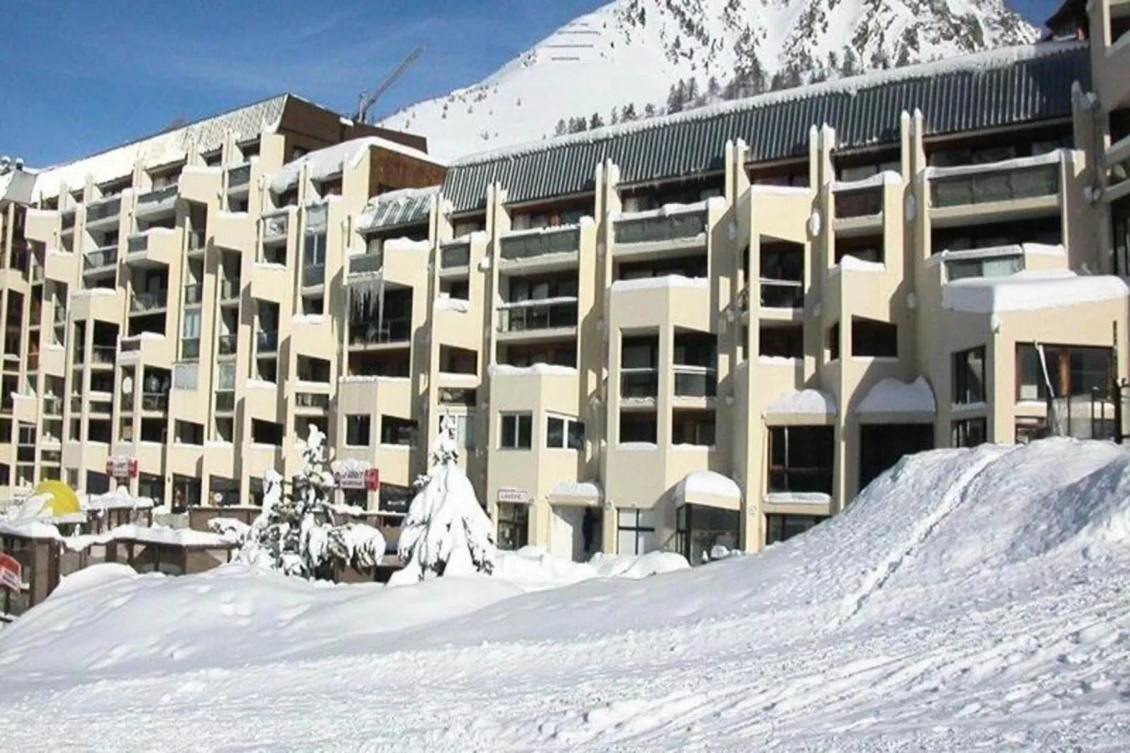 Résidence Malinvern C15-Buitenkant zomer