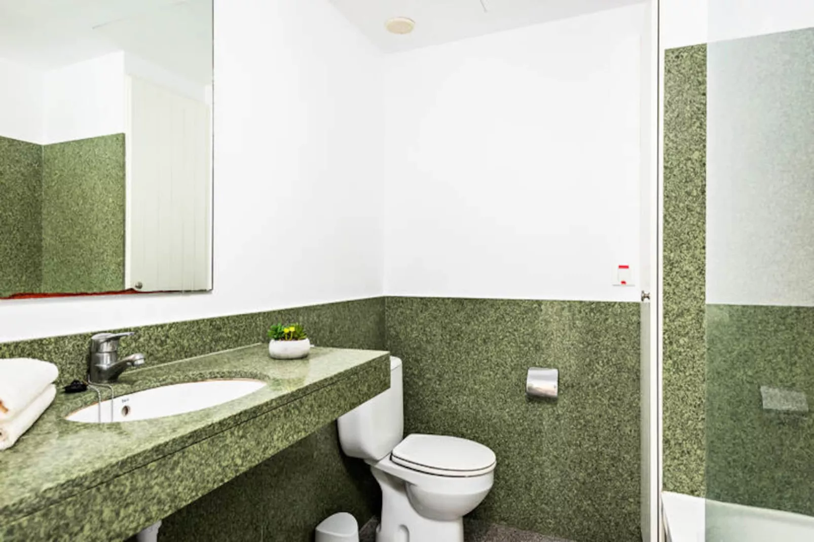 Appartements à Son Bou-Image-tags.