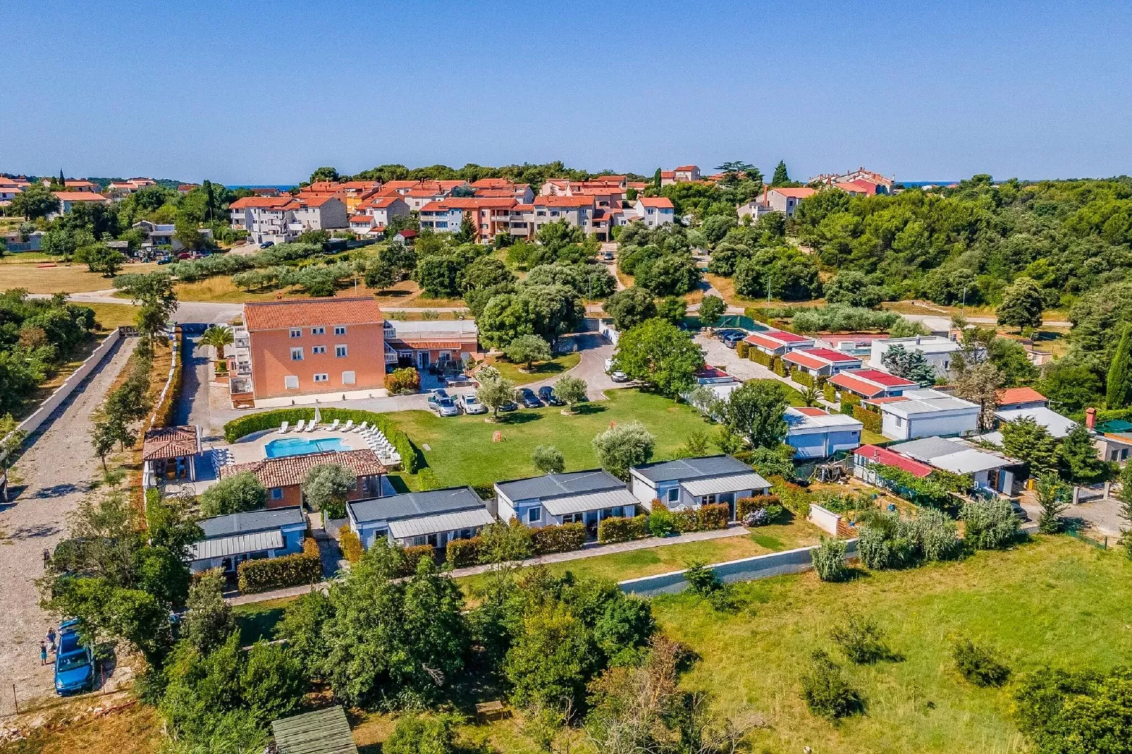 Apartman 1  4pax-Buitenkant zomer