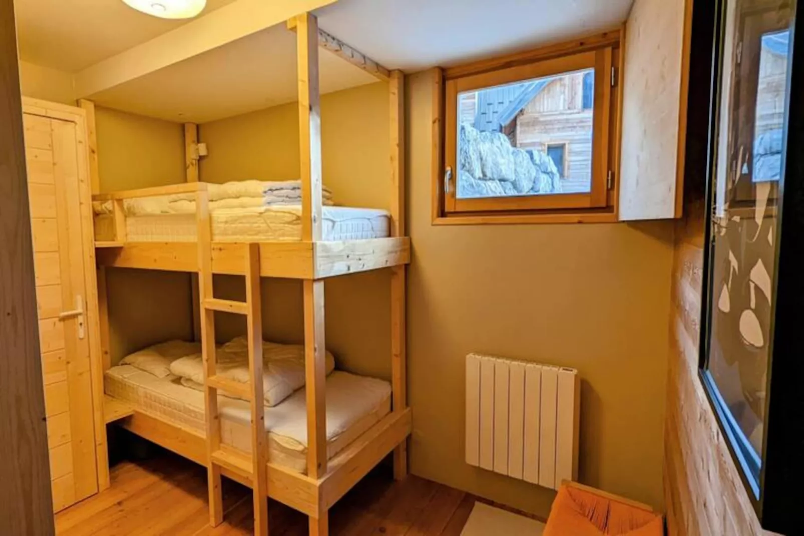 Chalet Le Rey-Image-tags.