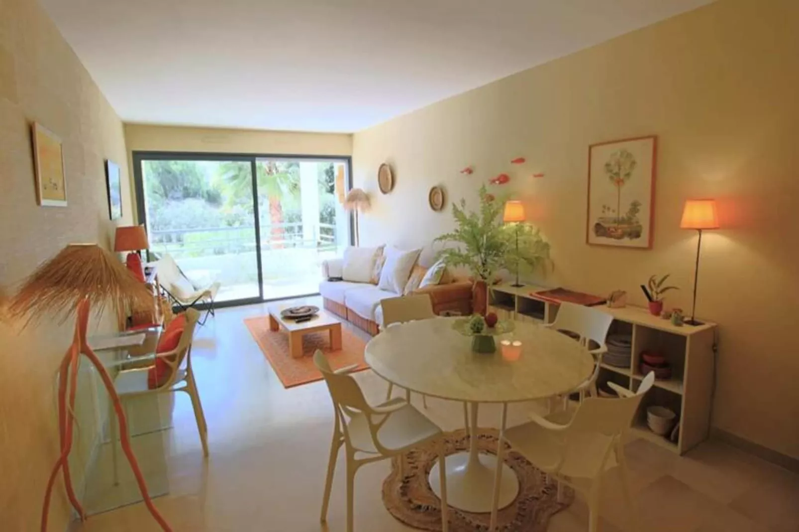 Résidence Appartement R&eacute;nov&eacute; Avec 2 Chambres & Salle De Bain &agrave; La D&eacute;coration Raffin&eacute;e-Recreatieruimte