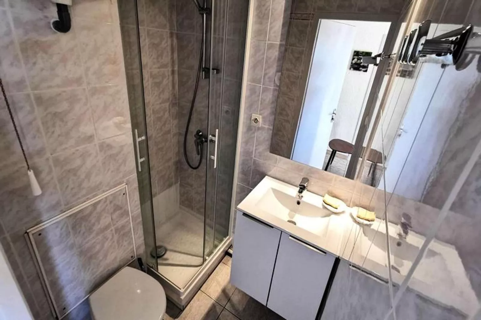 Résidence Maryland 1 Et 2-Badkamer