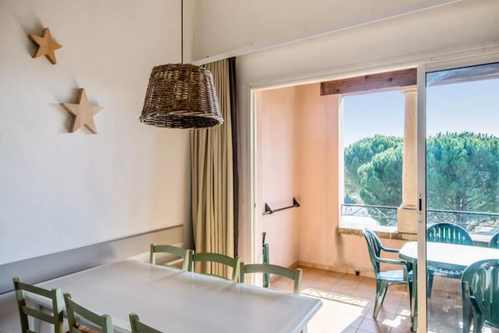 Village Pont Royal en Provence - maeva Home-Image-tags.