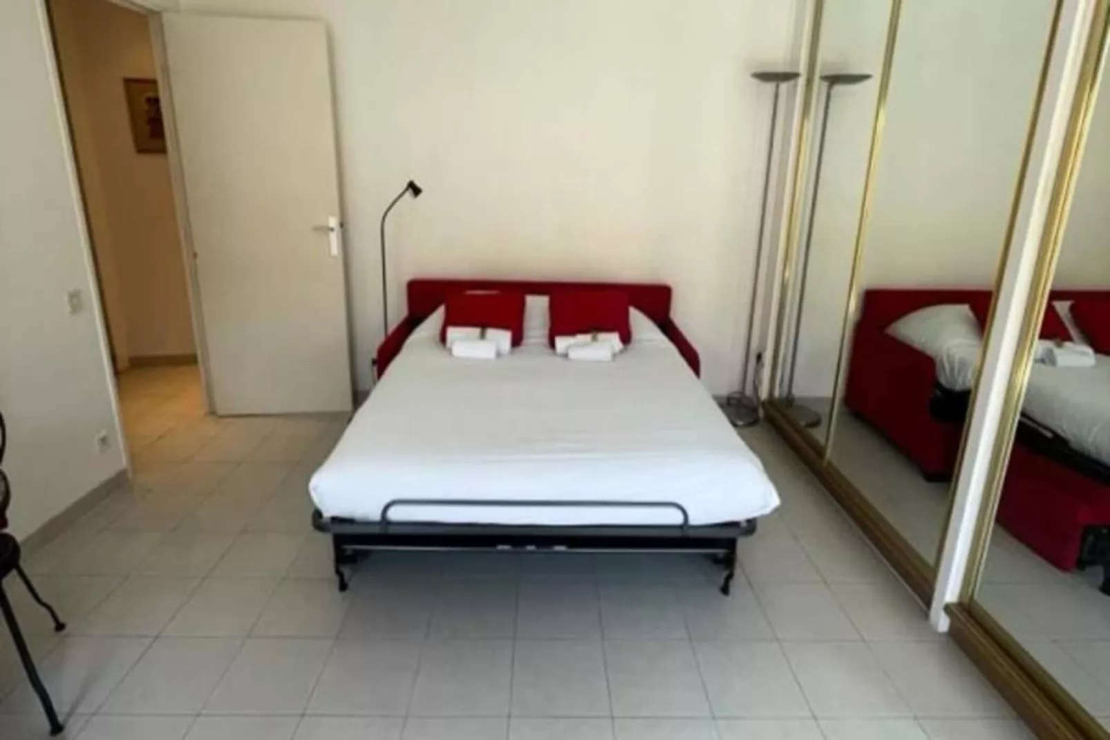 Résidence Coeur De La Rue Meynadier-Slaapkamer