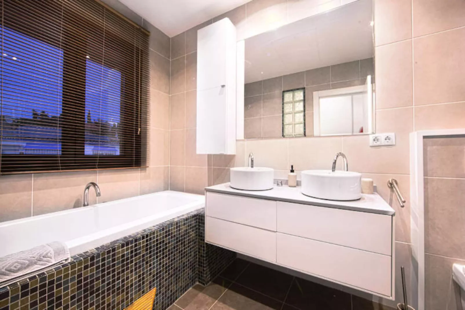 Maison à Marbella-Image-tags.