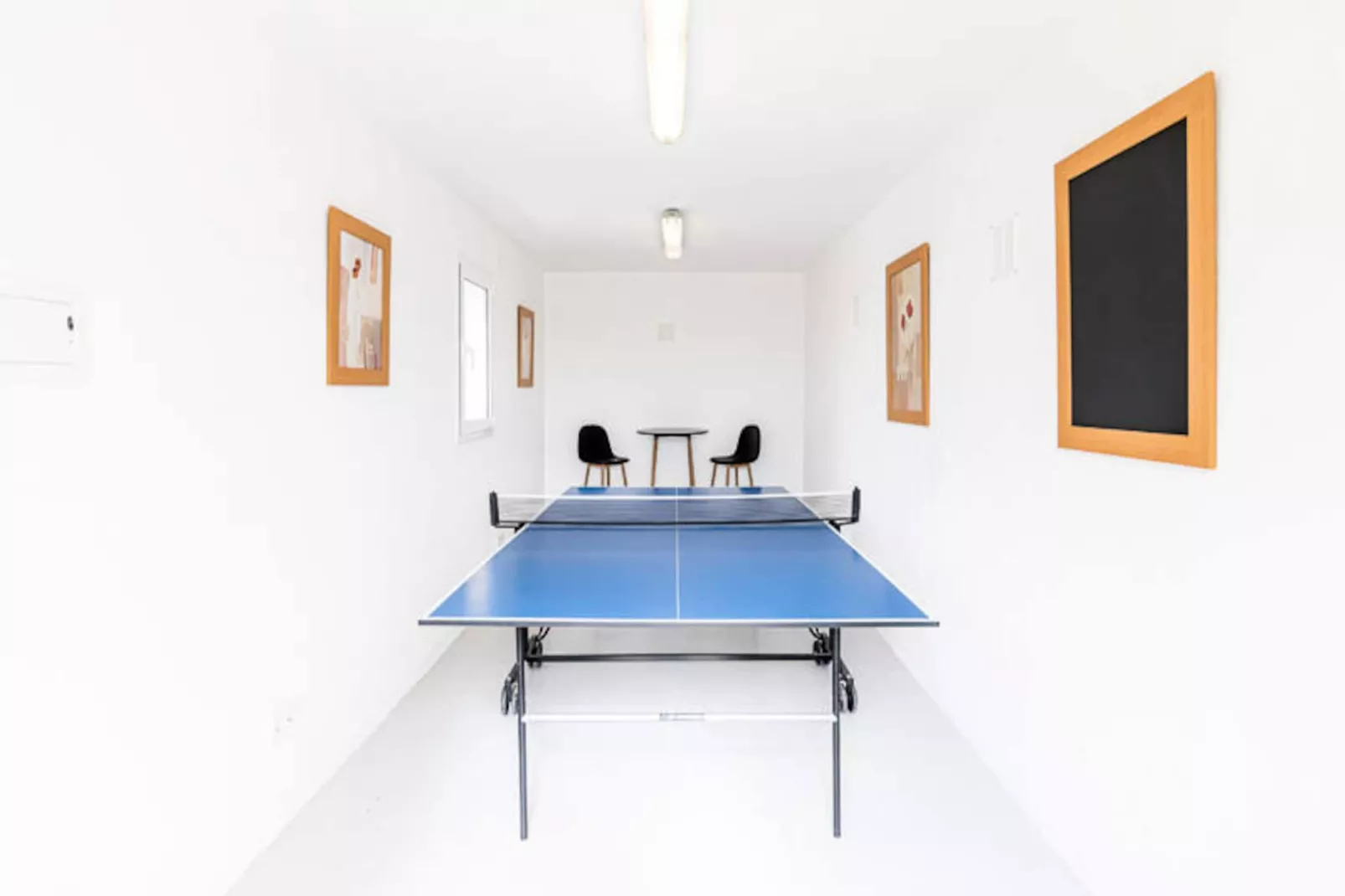 Maison à Son Bou-Image-tags.