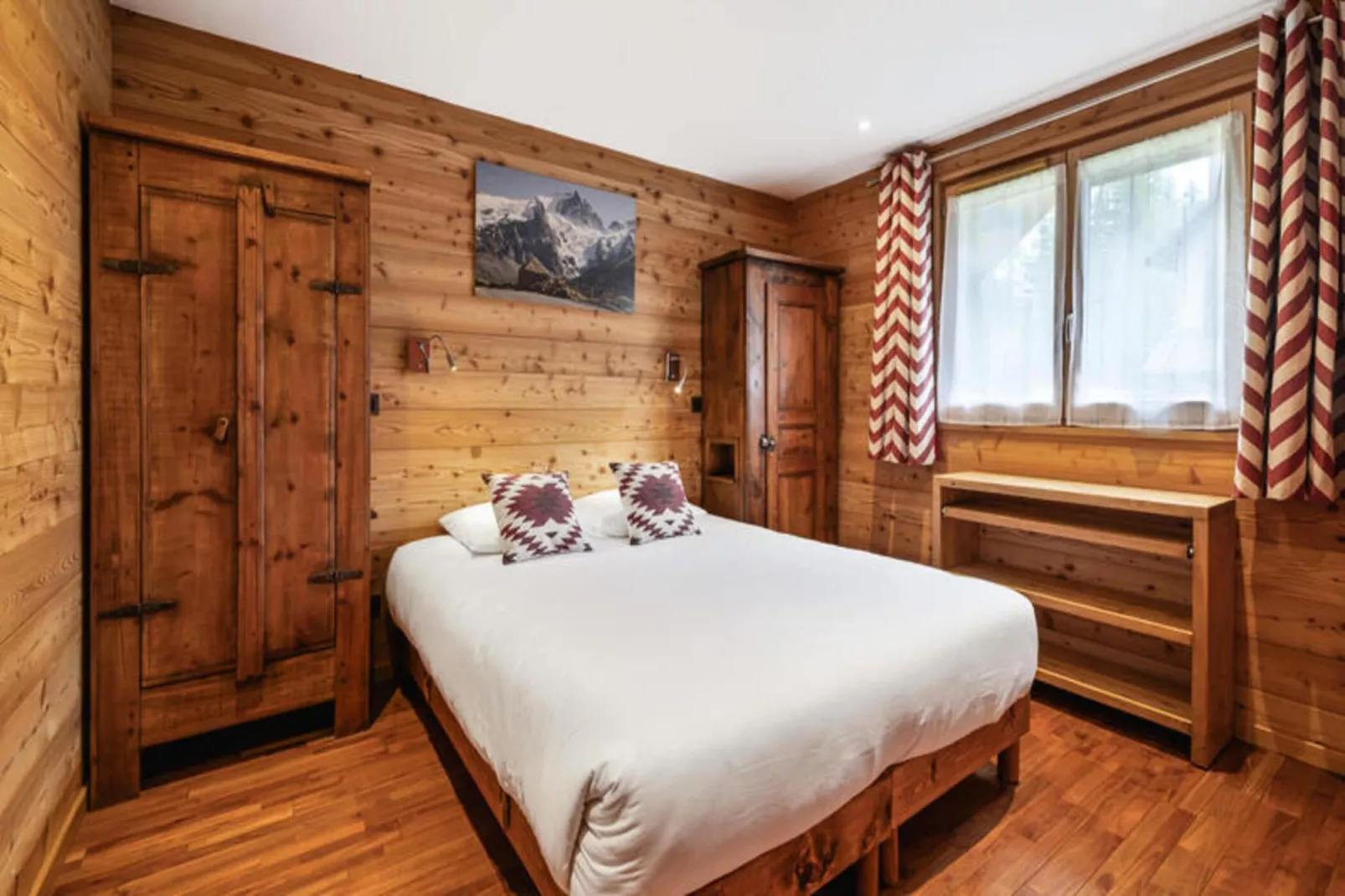 Résidence Marmottant-Buitenkant zomer