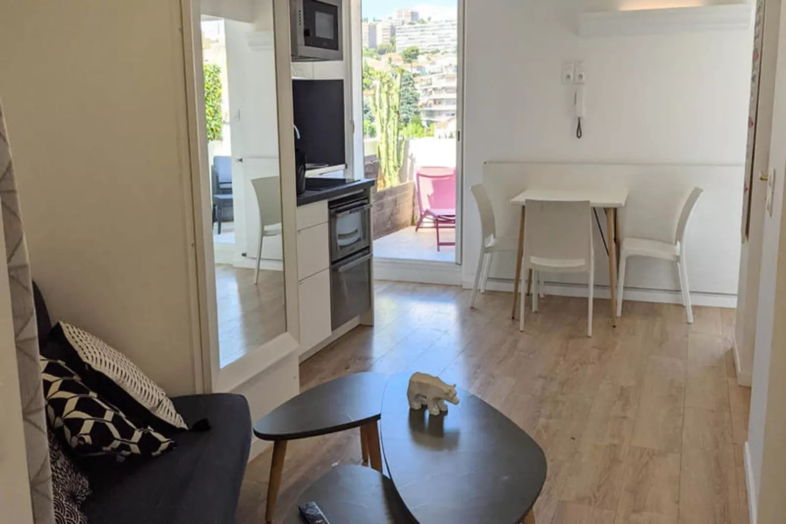 Appartements à Nice-Buitenkant zomer