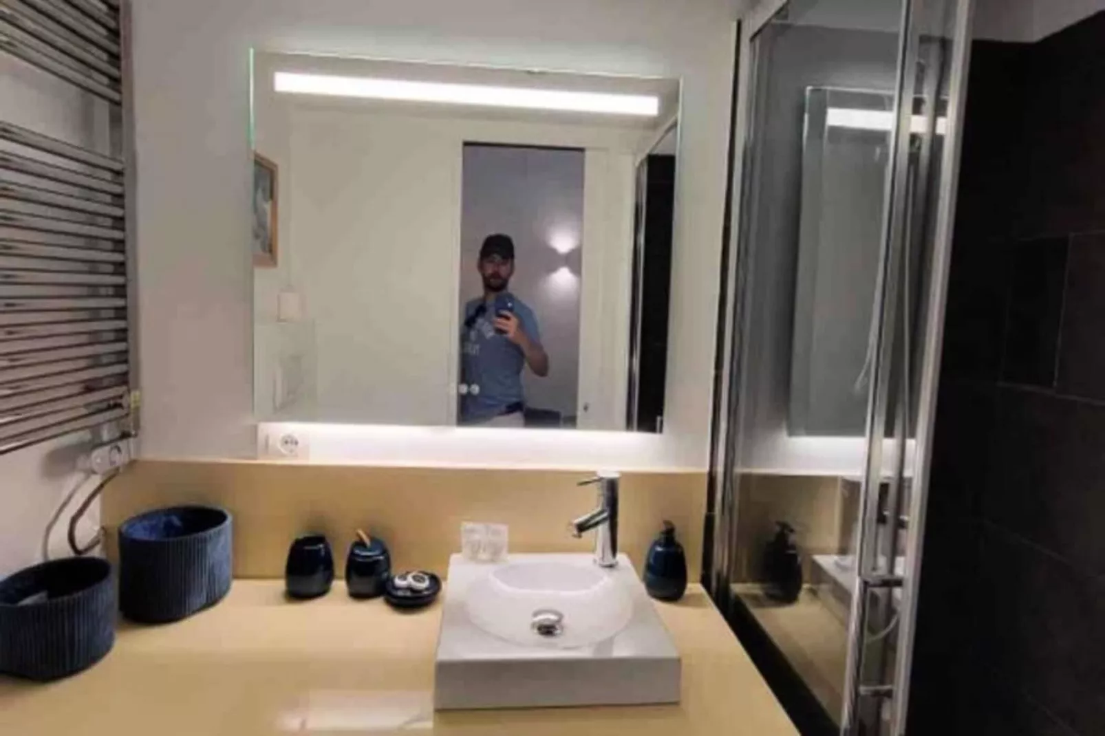 06a4 - Situation Exceptionnelle Au Port De Nice-Badkamer