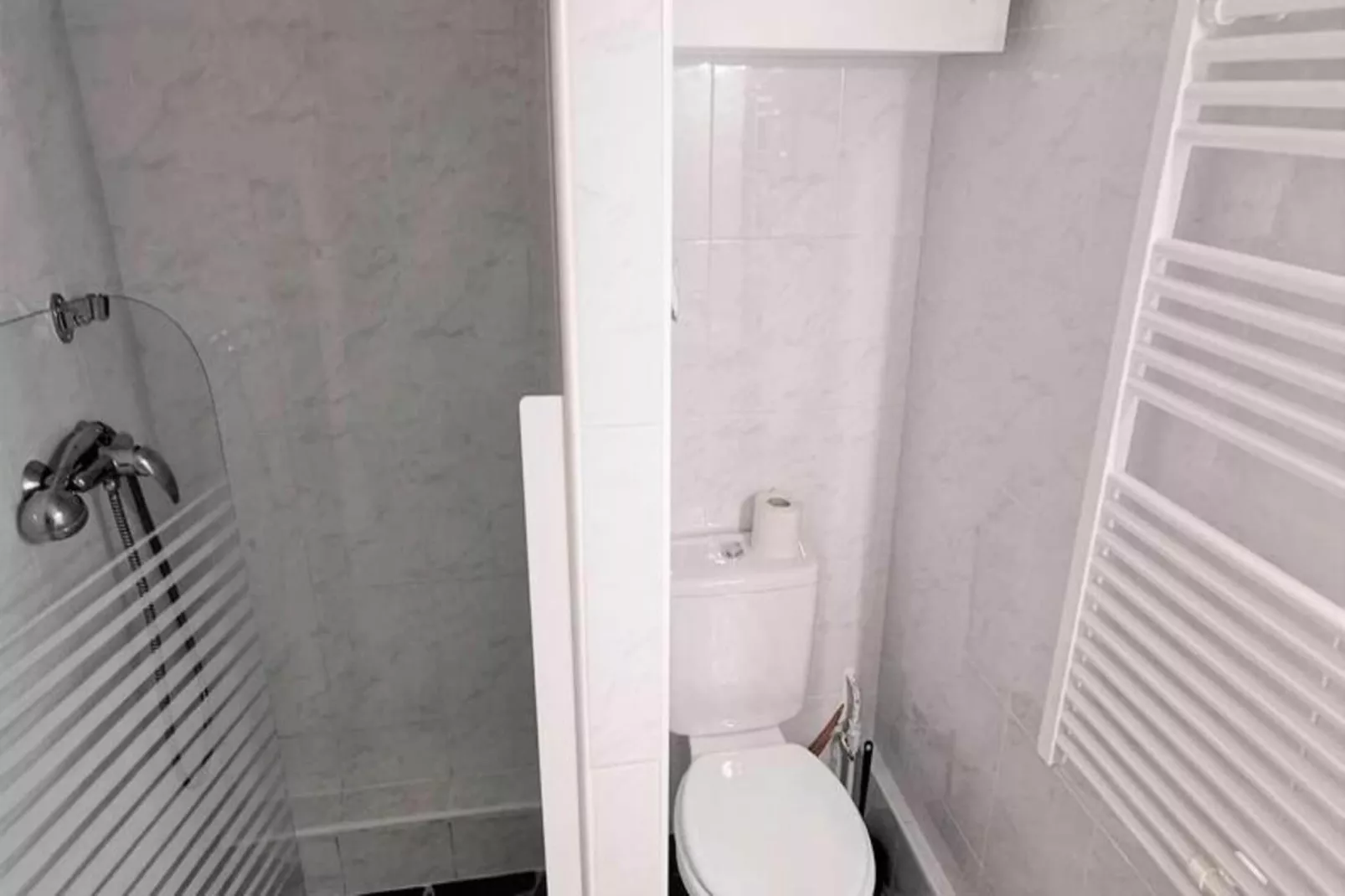 Résidence Grande Bleue-Badkamer