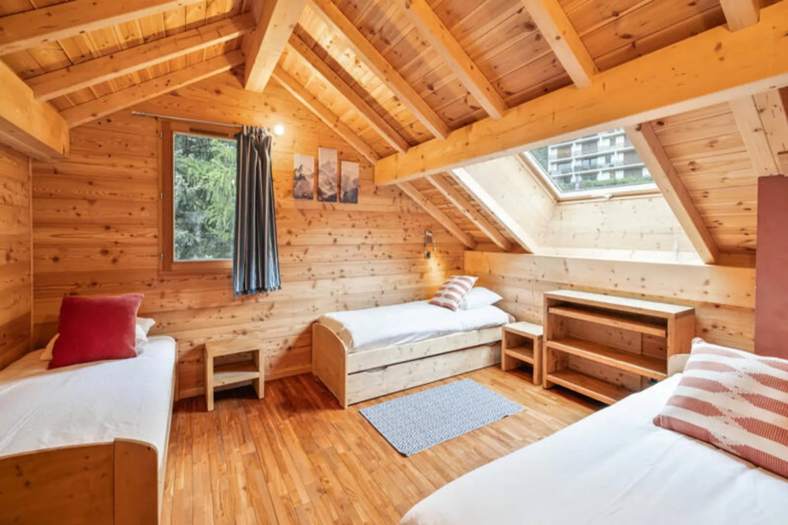 Résidence Marmottant-Buitenkant zomer