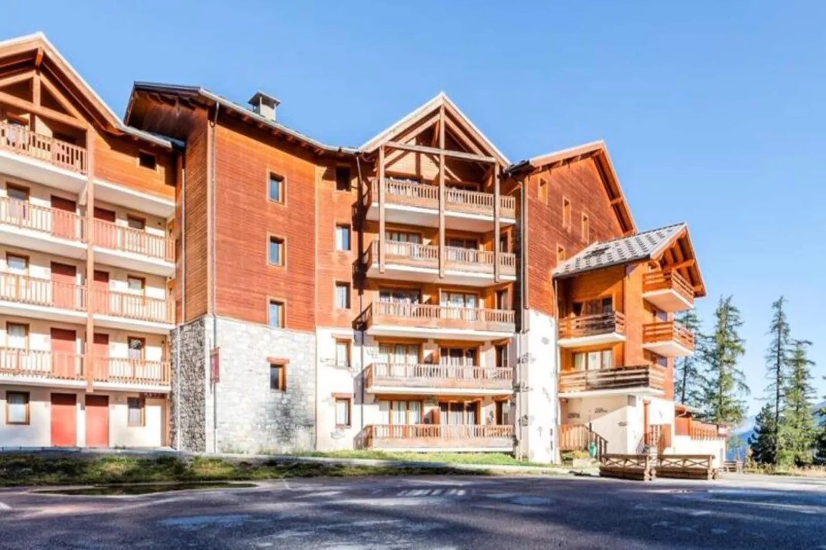 Résidence L'Albane - maeva Home - Buitenkant zomer