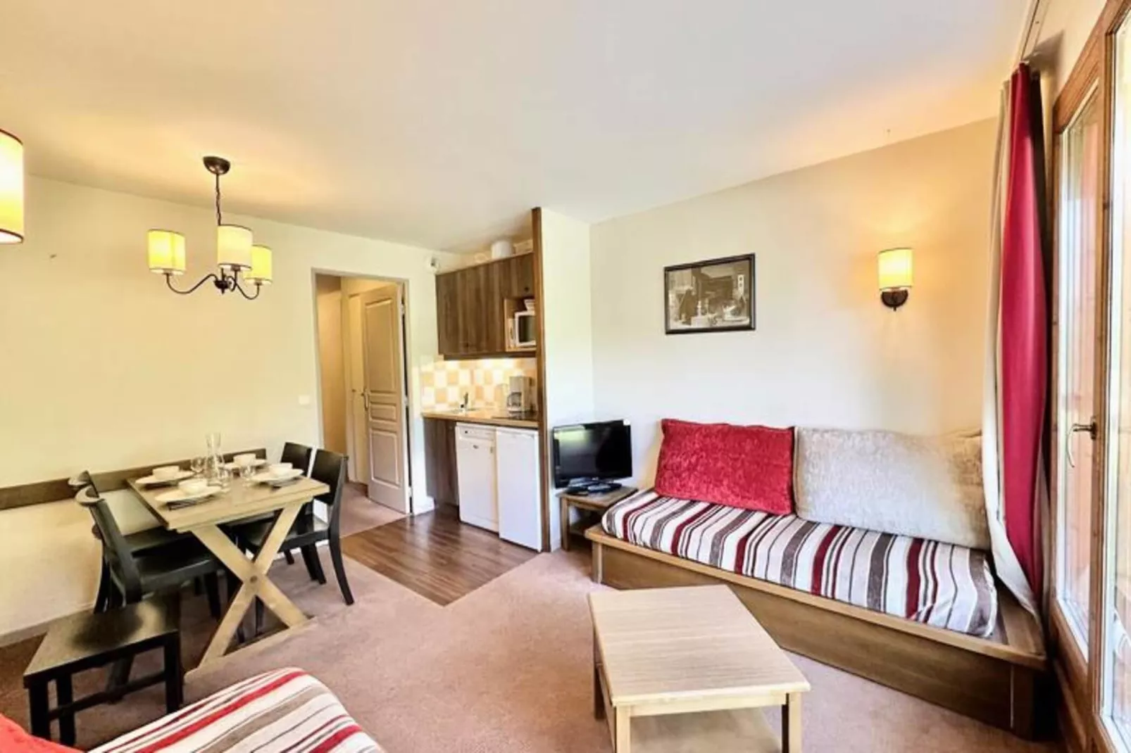 Résidence L'albane - Buitenkant zomer