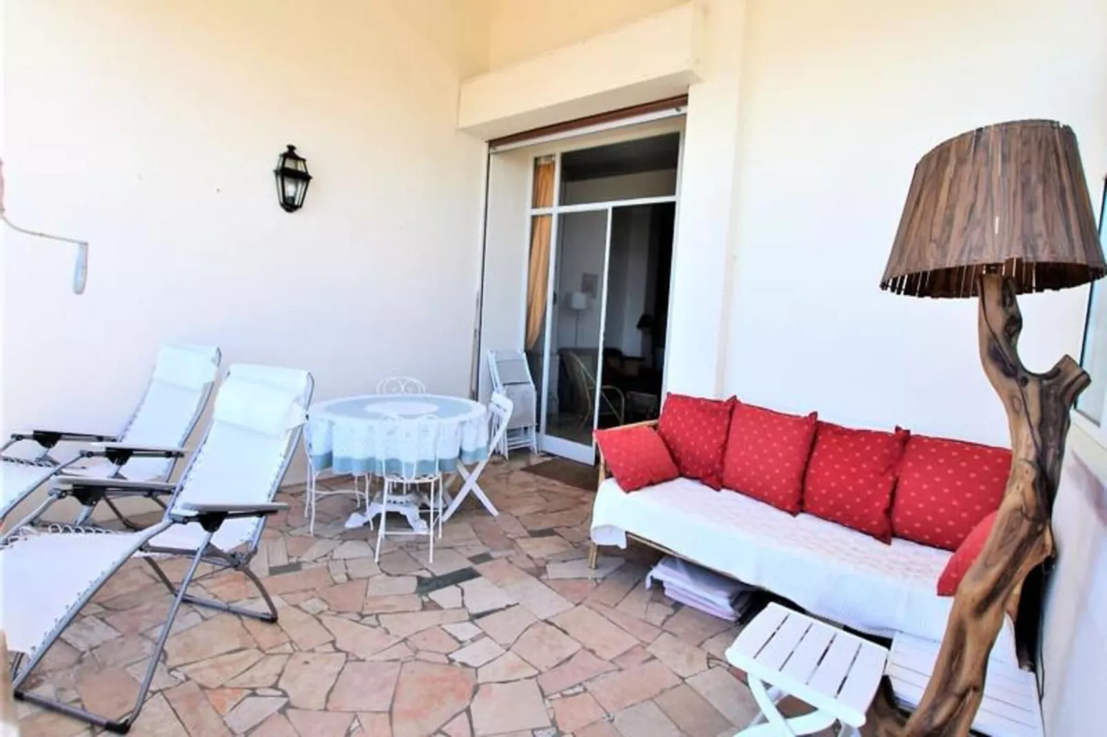 Résidence Appartement 145 M2 Face &agrave; La Mer / Acc&egrave;s Priv&eacute; &agrave; La Mer-Buitenkant zomer