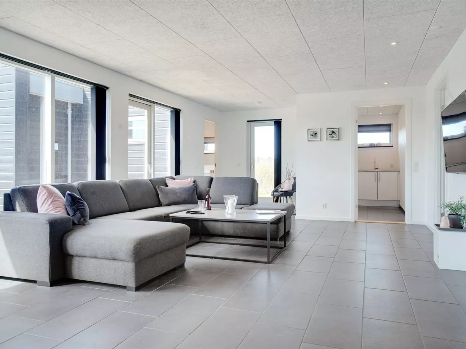 "Ilfar" - 700m from the sea-Binnen