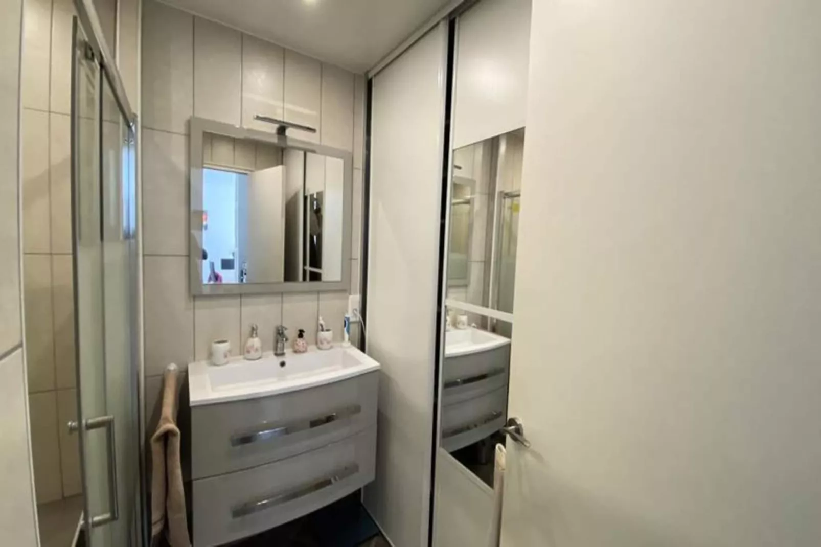 Résidence 2 Pi&egrave;ces Plein Sud &agrave; 300m De La Croisette ☀live In Le Bosquet☀-Badkamer