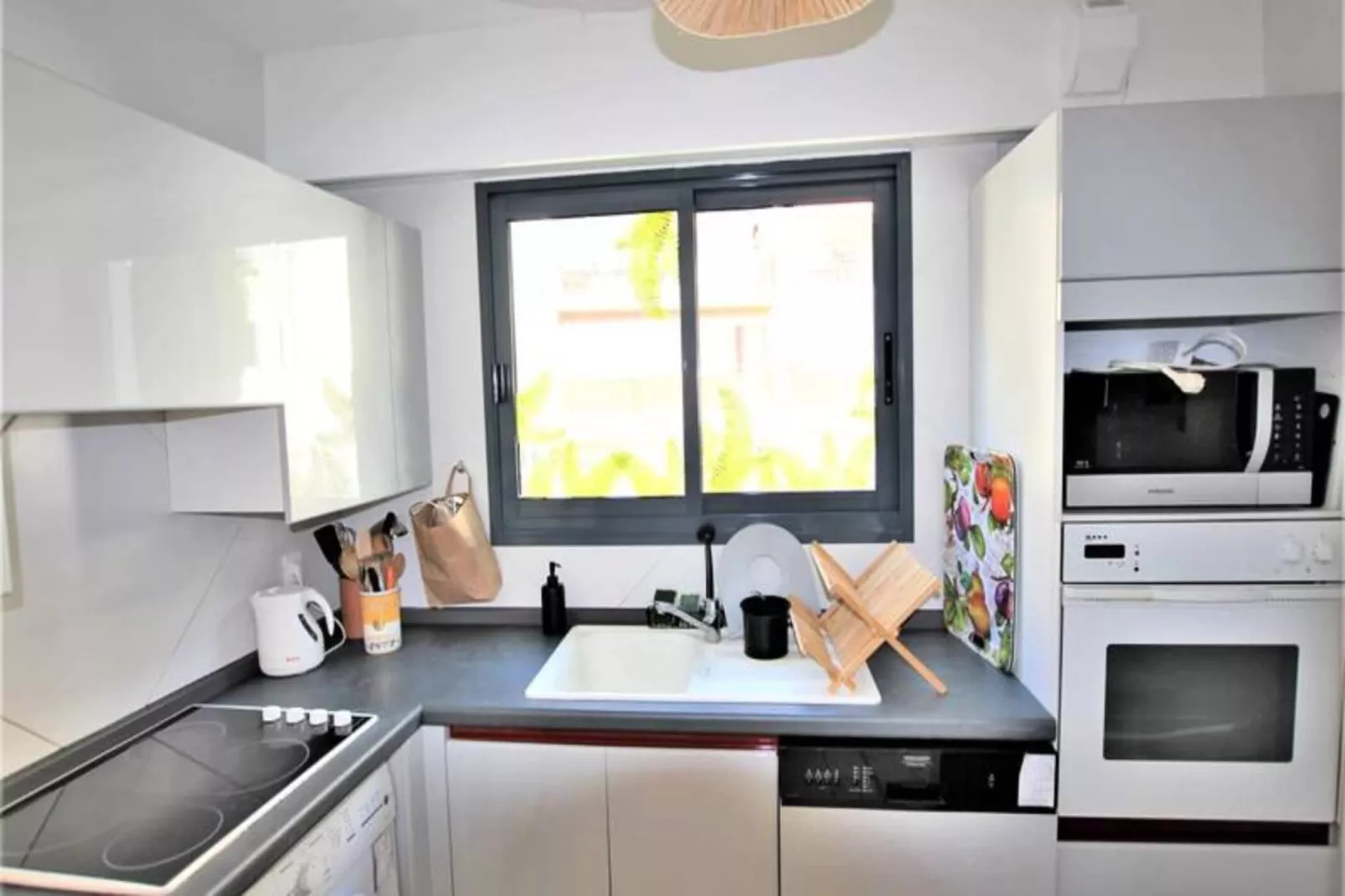 Résidence Appartement R&eacute;nov&eacute; Avec 2 Chambres & Salle De Bain &agrave; La D&eacute;coration Raffin&eacute;e-Recreatieruimte