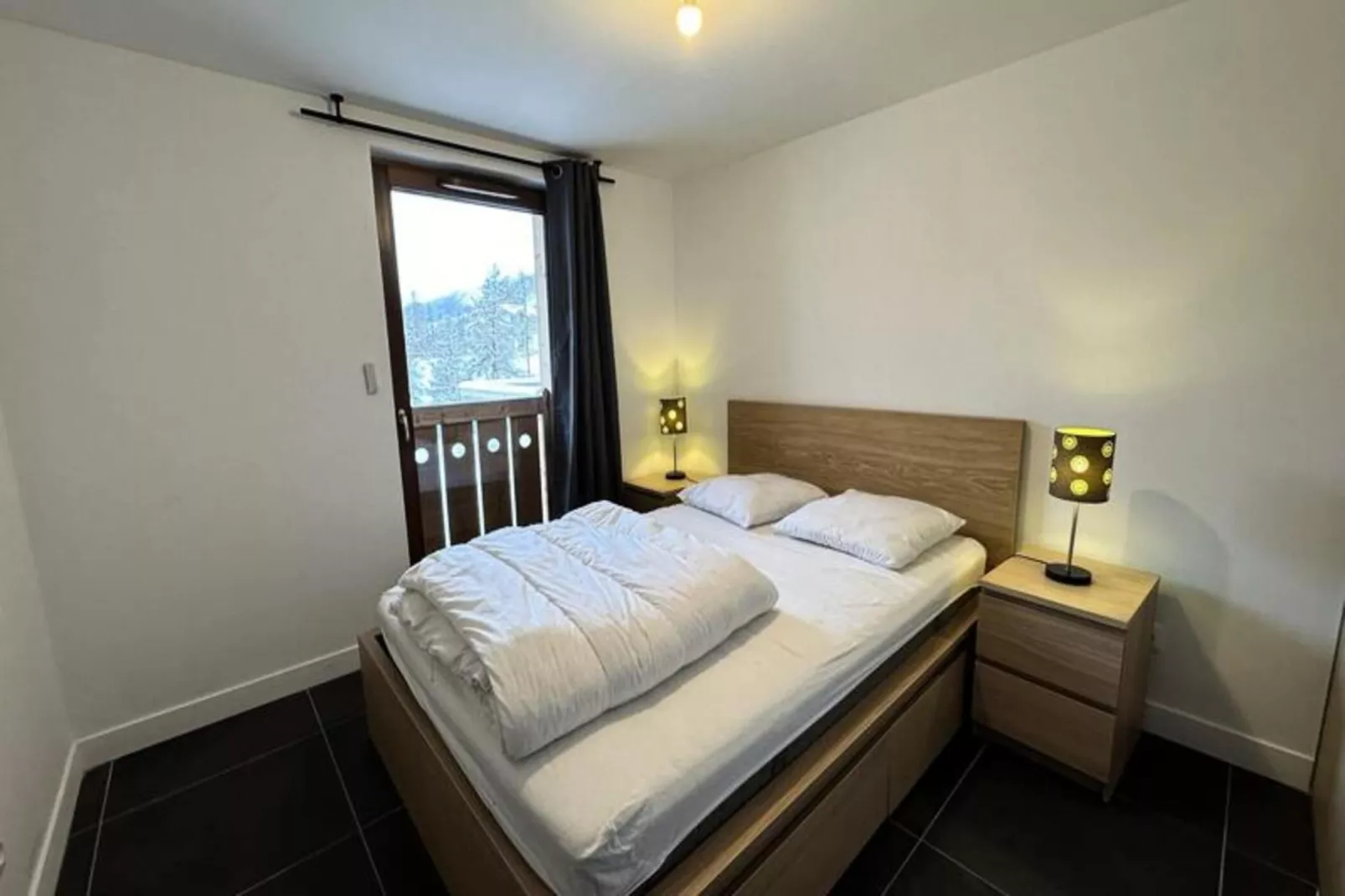 Varsea Residence - Buitenkant zomer