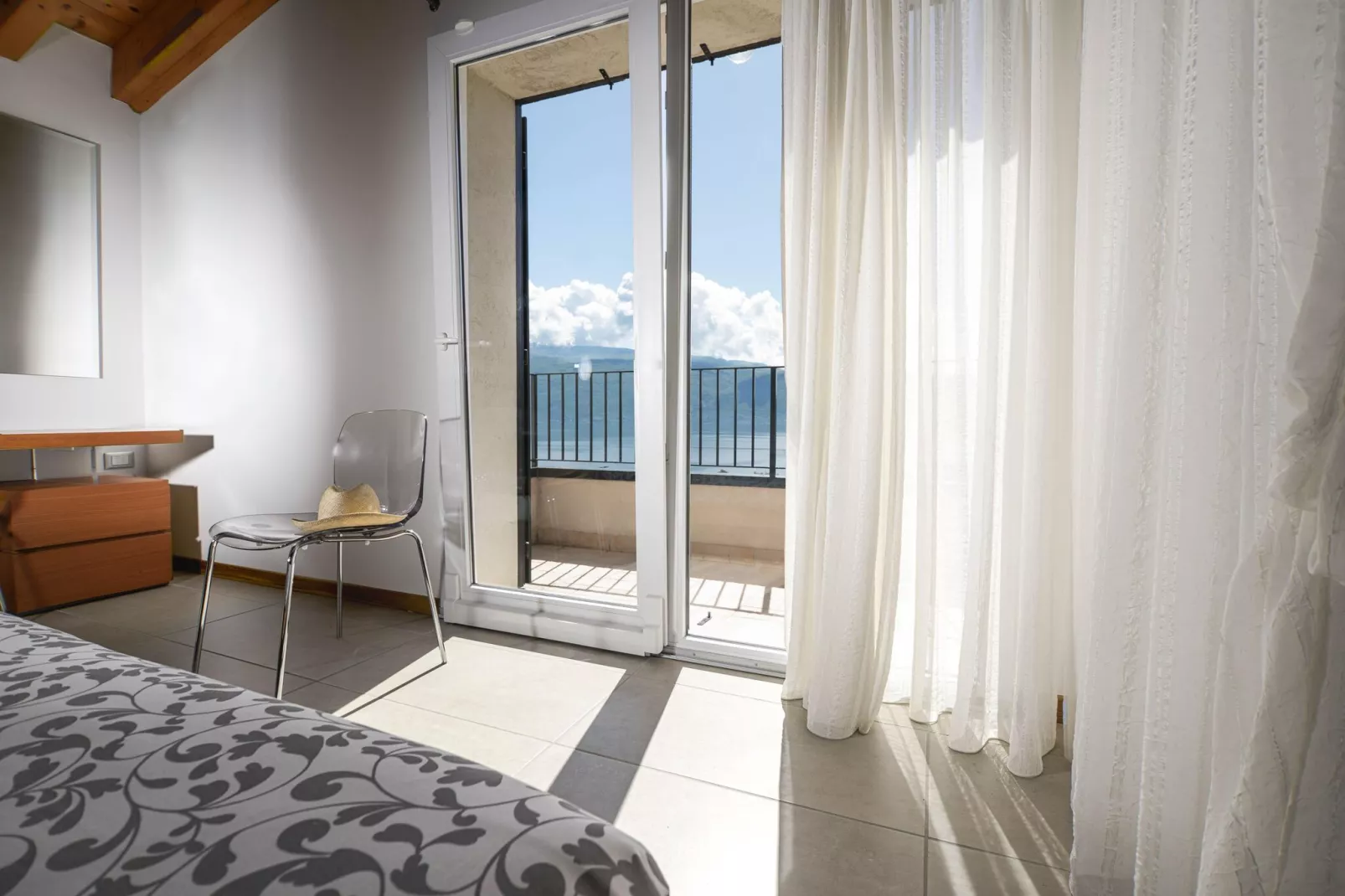 Residence Nautic Resort San Carlo, Gargnano-casa san carlo-Slaapkamer