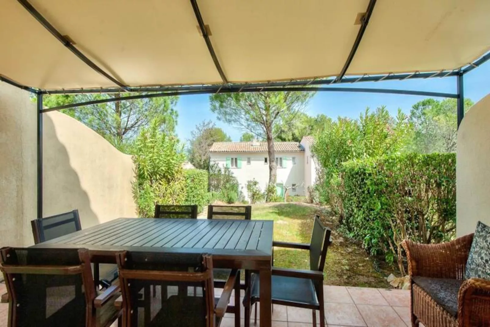 Les Maisons de Pont Royal en Provence - maeva Home-Image-tags.