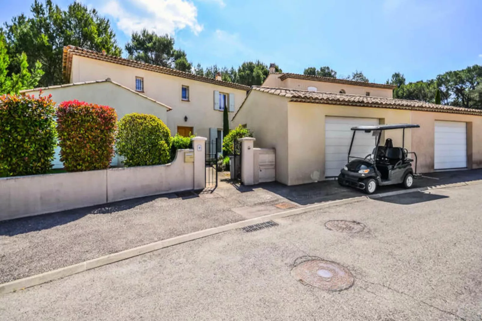 Les Mas et Villas de Pont Royal en Provence - maeva Home-Image-tags.