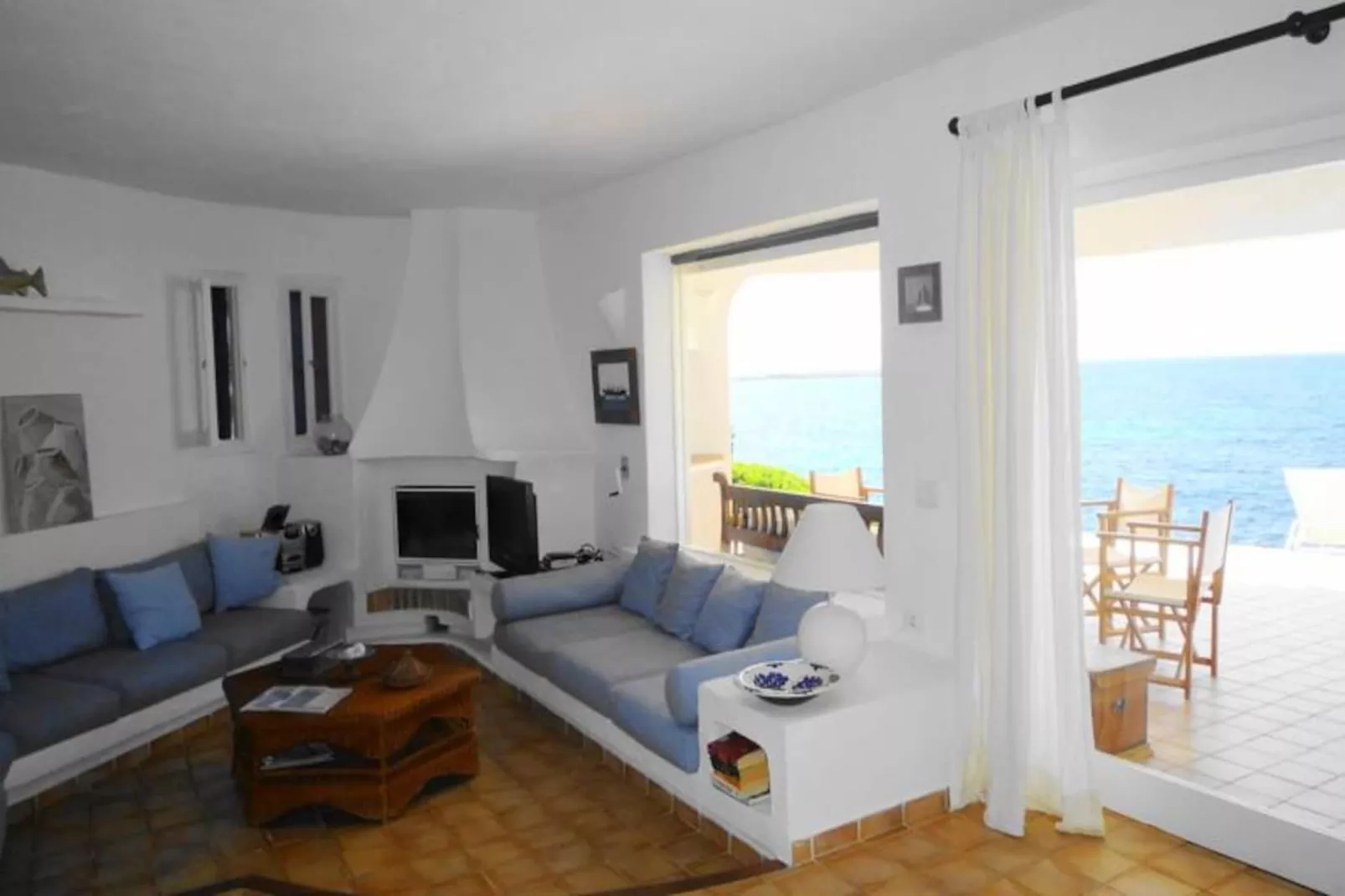 Maison à Binisafuller-Image-tags.