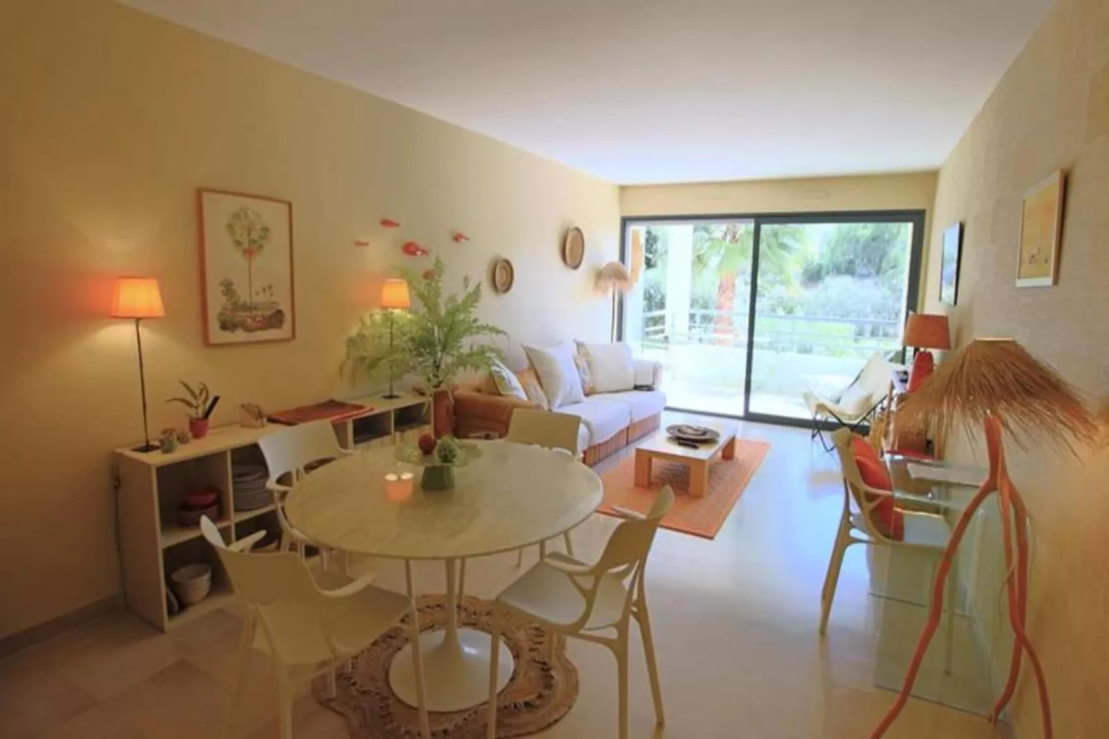 Résidence Appartement R&eacute;nov&eacute; Avec 2 Chambres & Salle De Bain &agrave; La D&eacute;coration Raffin&eacute;e-Recreatieruimte