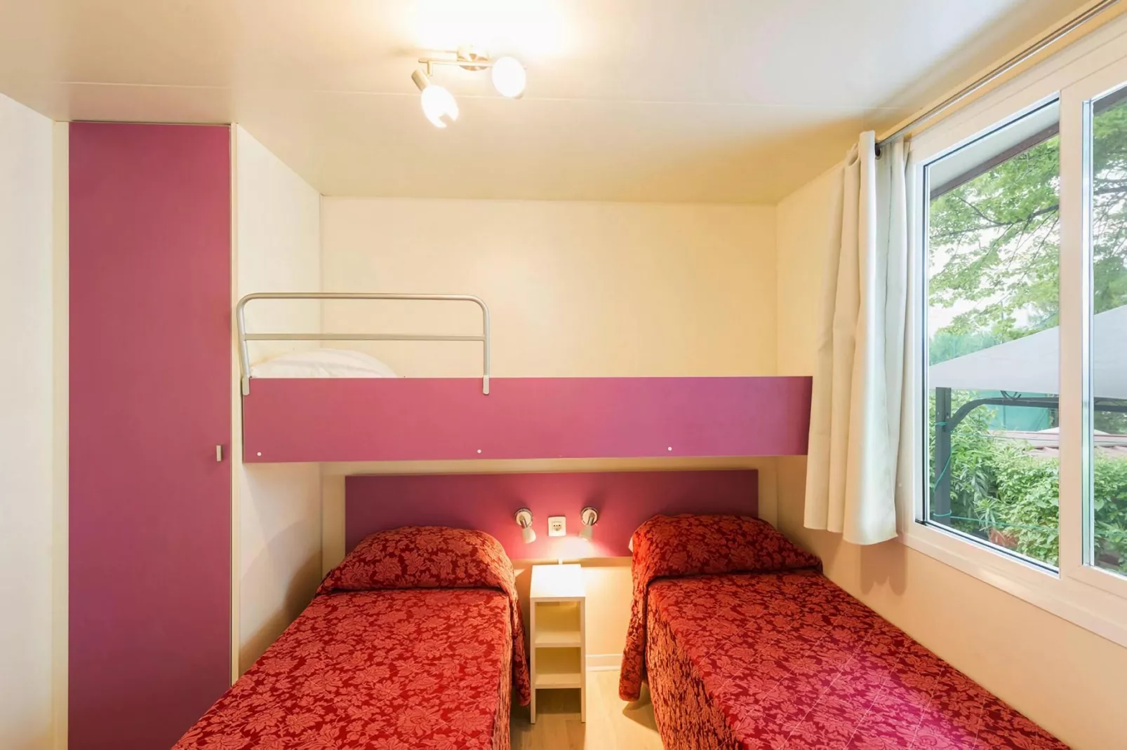 Mobile Homes Toscolano, Toscolano Maderno-Mobilhome Superior-Slaapkamer