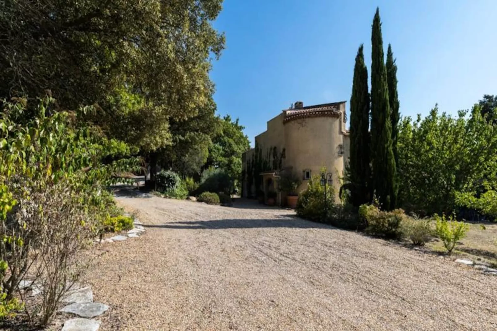 La Ch&ecirc;neraie. Proche Alpilles Et Luberon, Piscine Chauff&eacute;e-Image-tags.