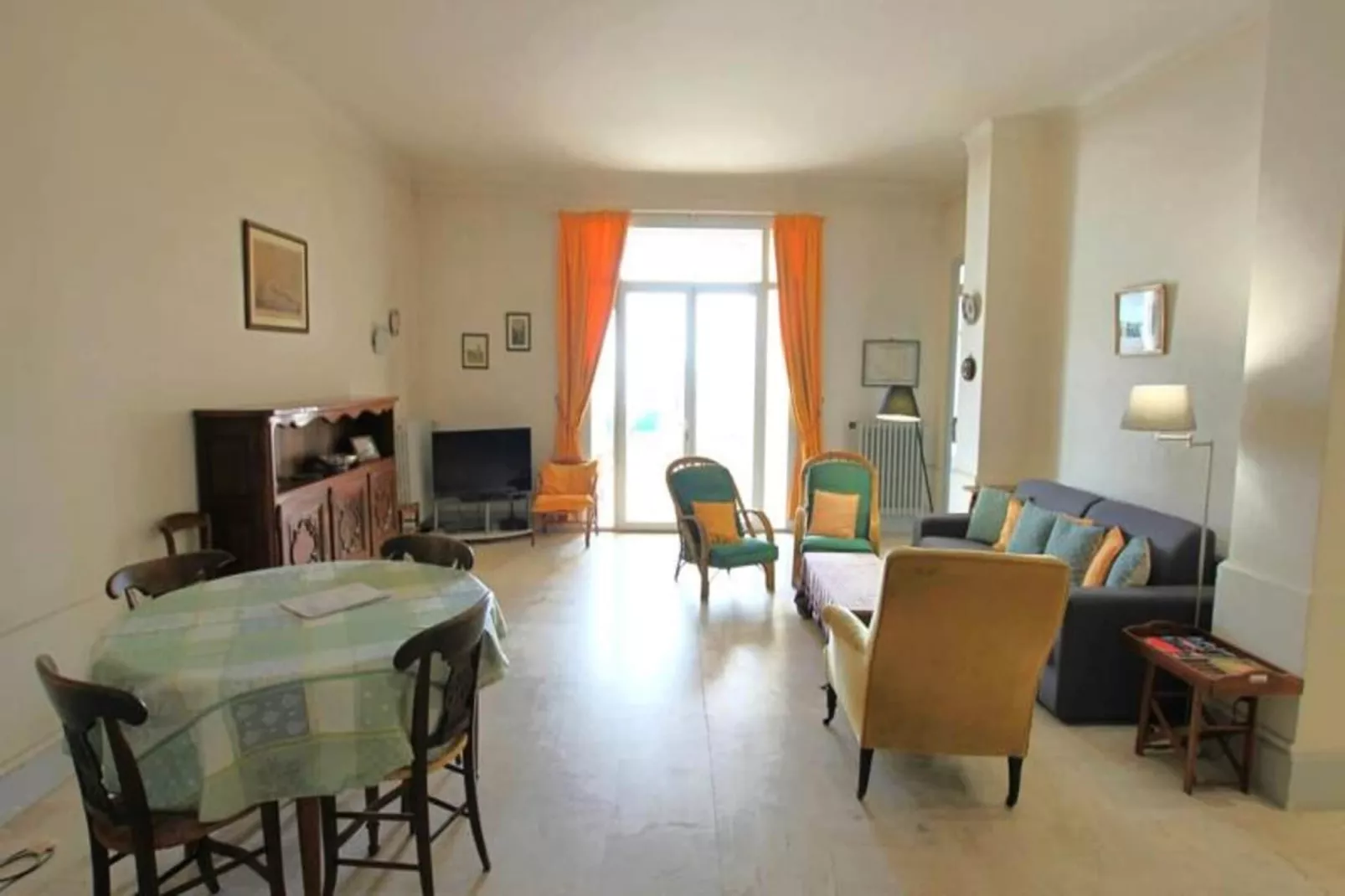 Résidence Appartement 145 M2 Face &agrave; La Mer / Acc&egrave;s Priv&eacute; &agrave; La Mer-Buitenkant zomer