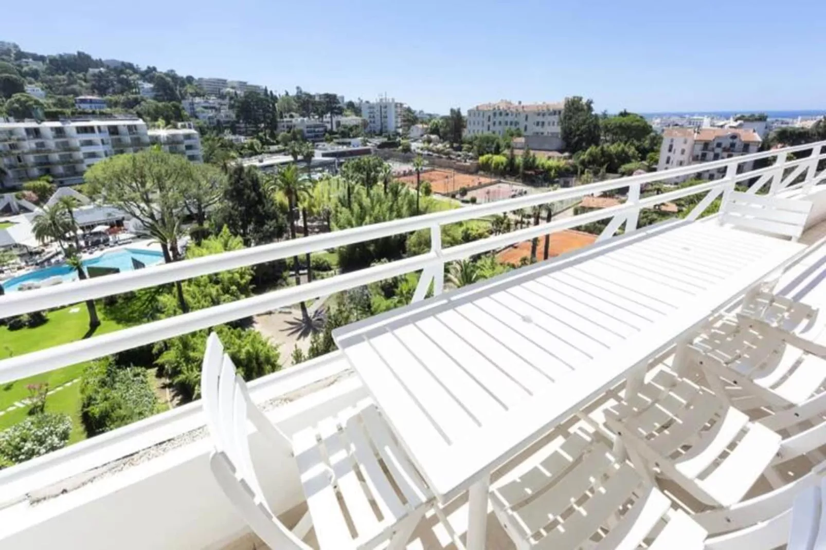 Résidence Appartement Enti&egrave;rement &eacute;quip&eacute; De 105 M2 Avec Vue Mer Et Collines-Buitenkant zomer