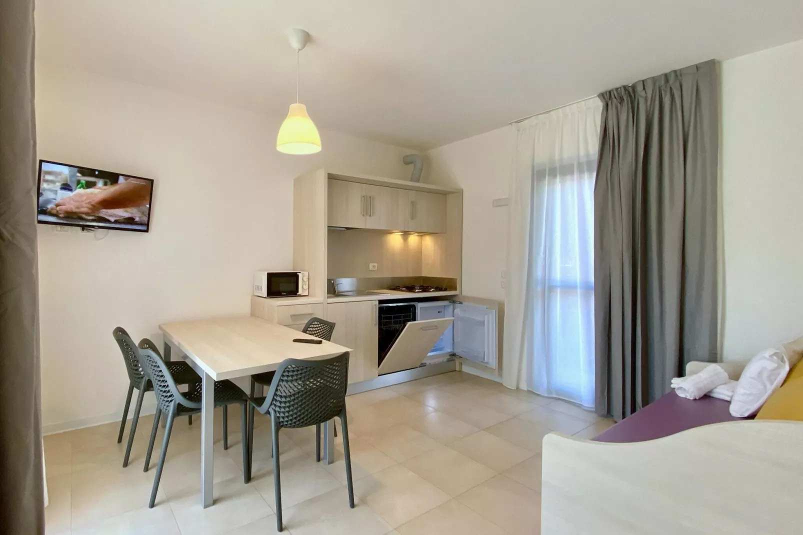 Residence Belvedere Village Castelnuovo del Garda-trilocale Std-Woonkamer