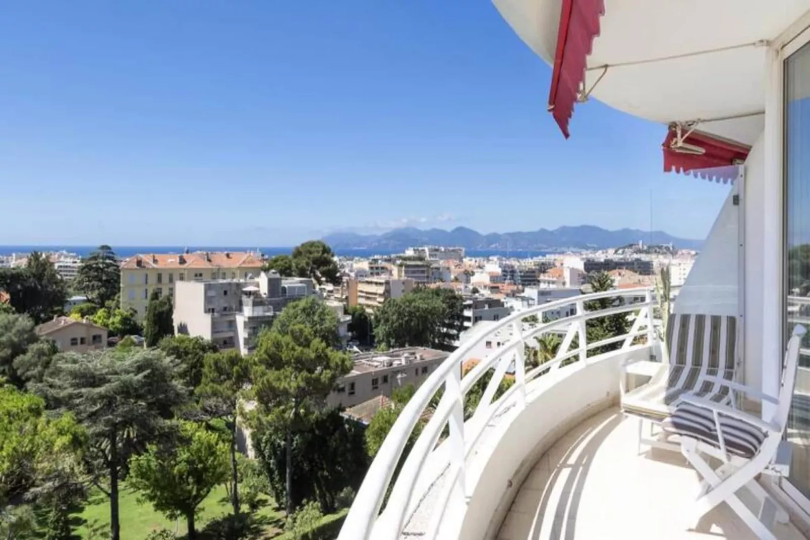 Résidence Appartement Enti&egrave;rement &eacute;quip&eacute; De 105 M2 Avec Vue Mer Et Collines-Buitenkant zomer