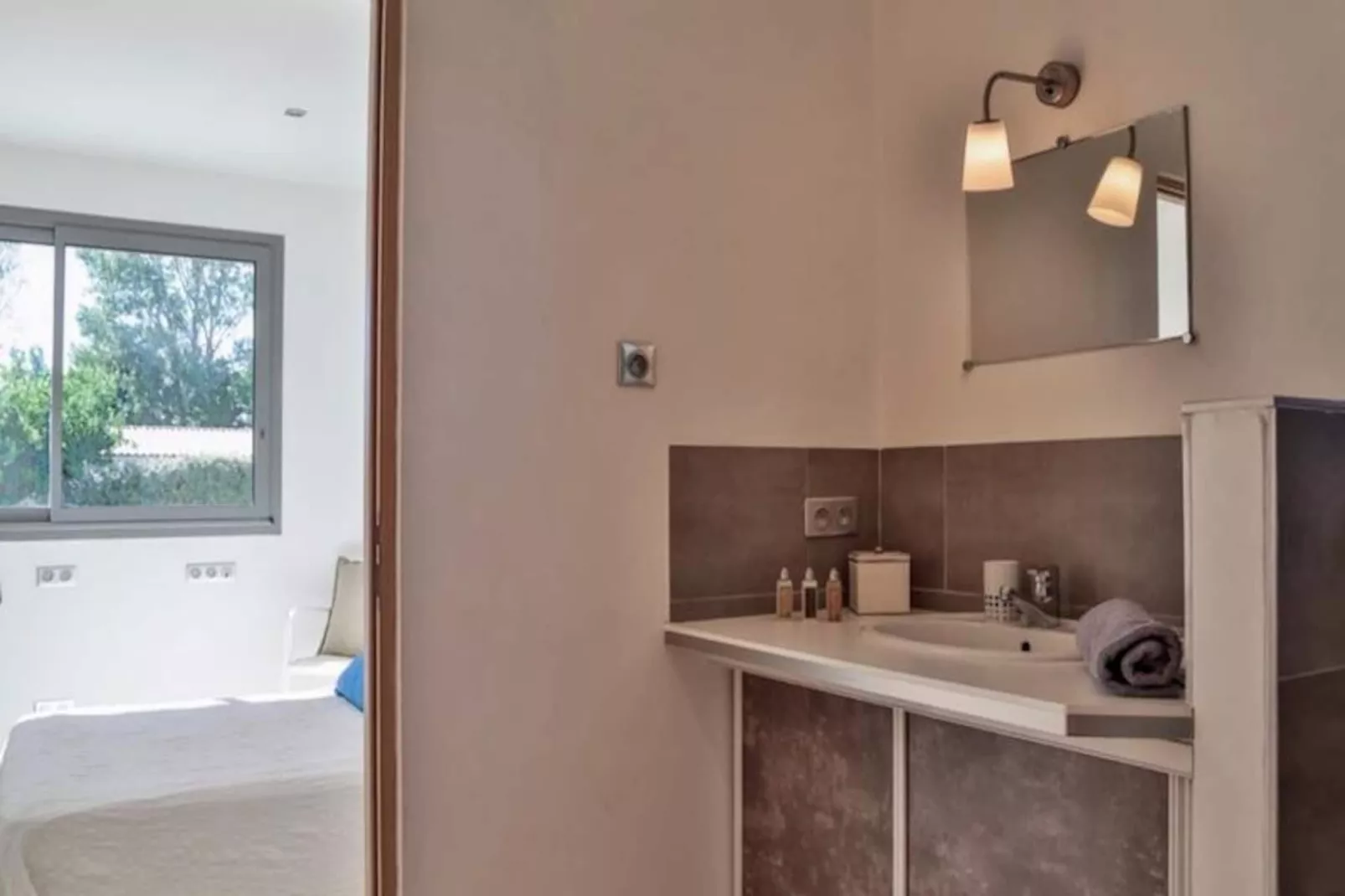 Mas De Pani&egrave;re - Saint Remy De Provence-Image-tags.