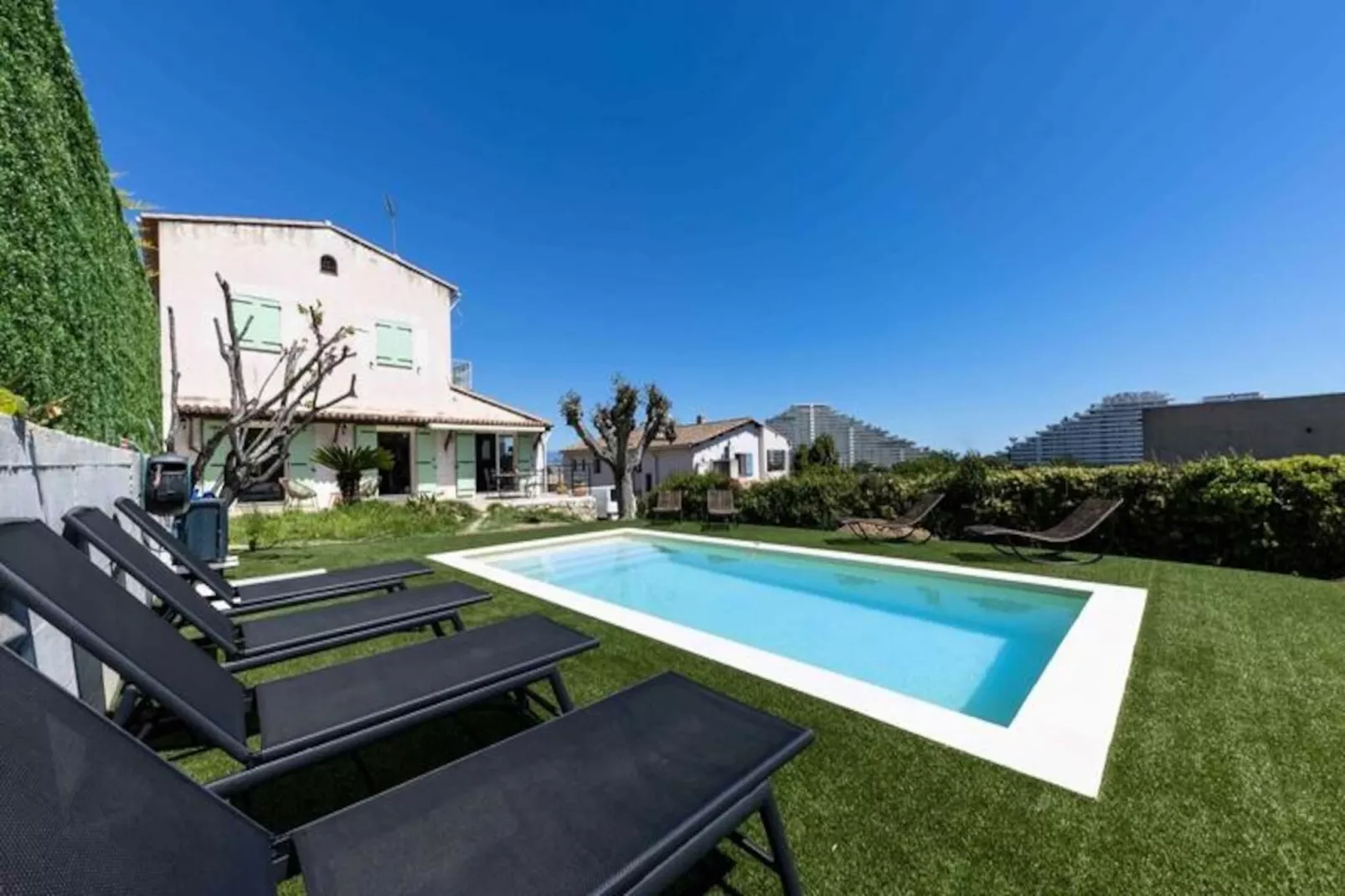 06ak1 - Villa 4 Chambres, Piscine Et Sauna-Image-tags.