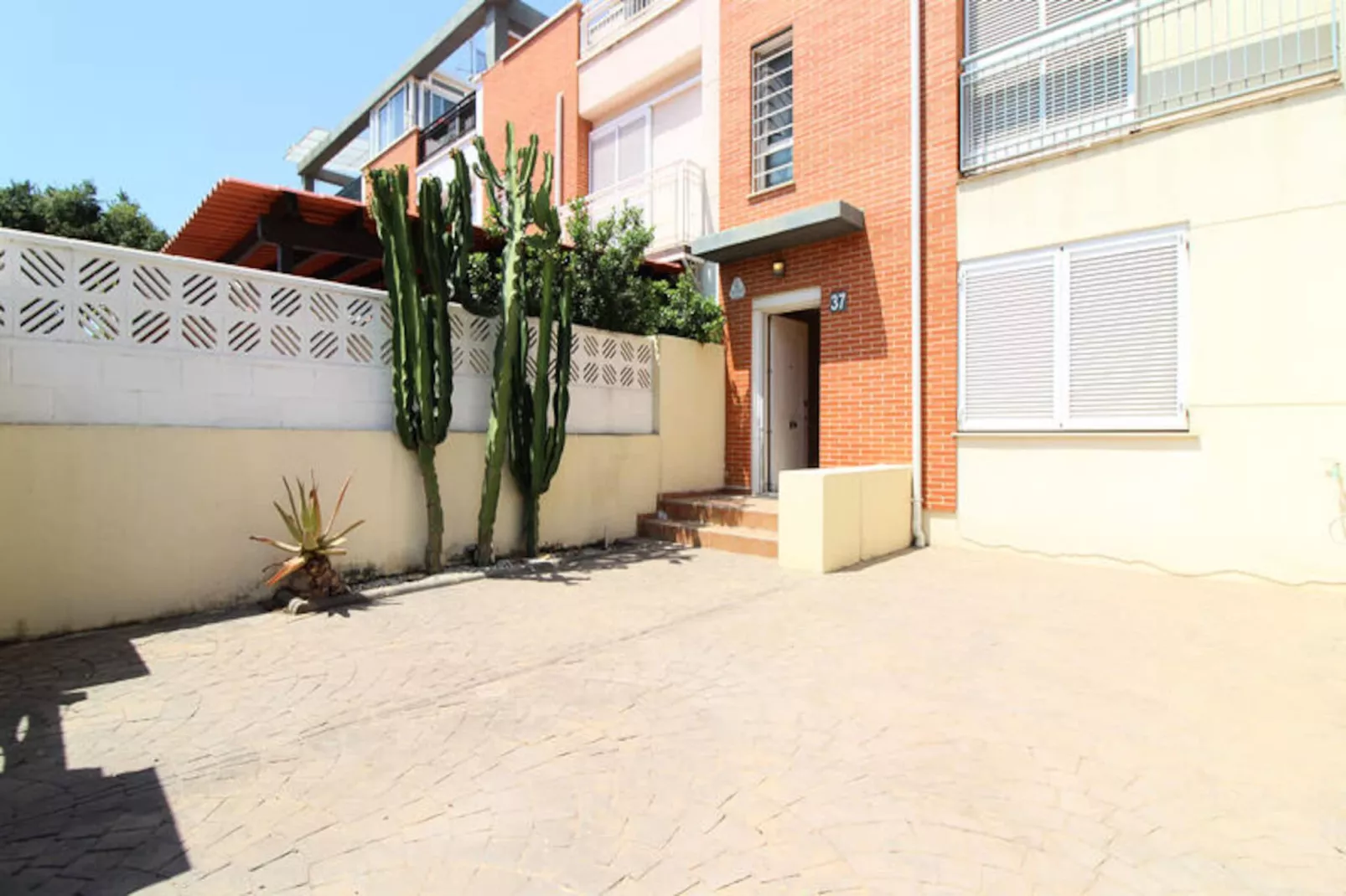 Maison à Puerto de Sagunto-Image-tags.