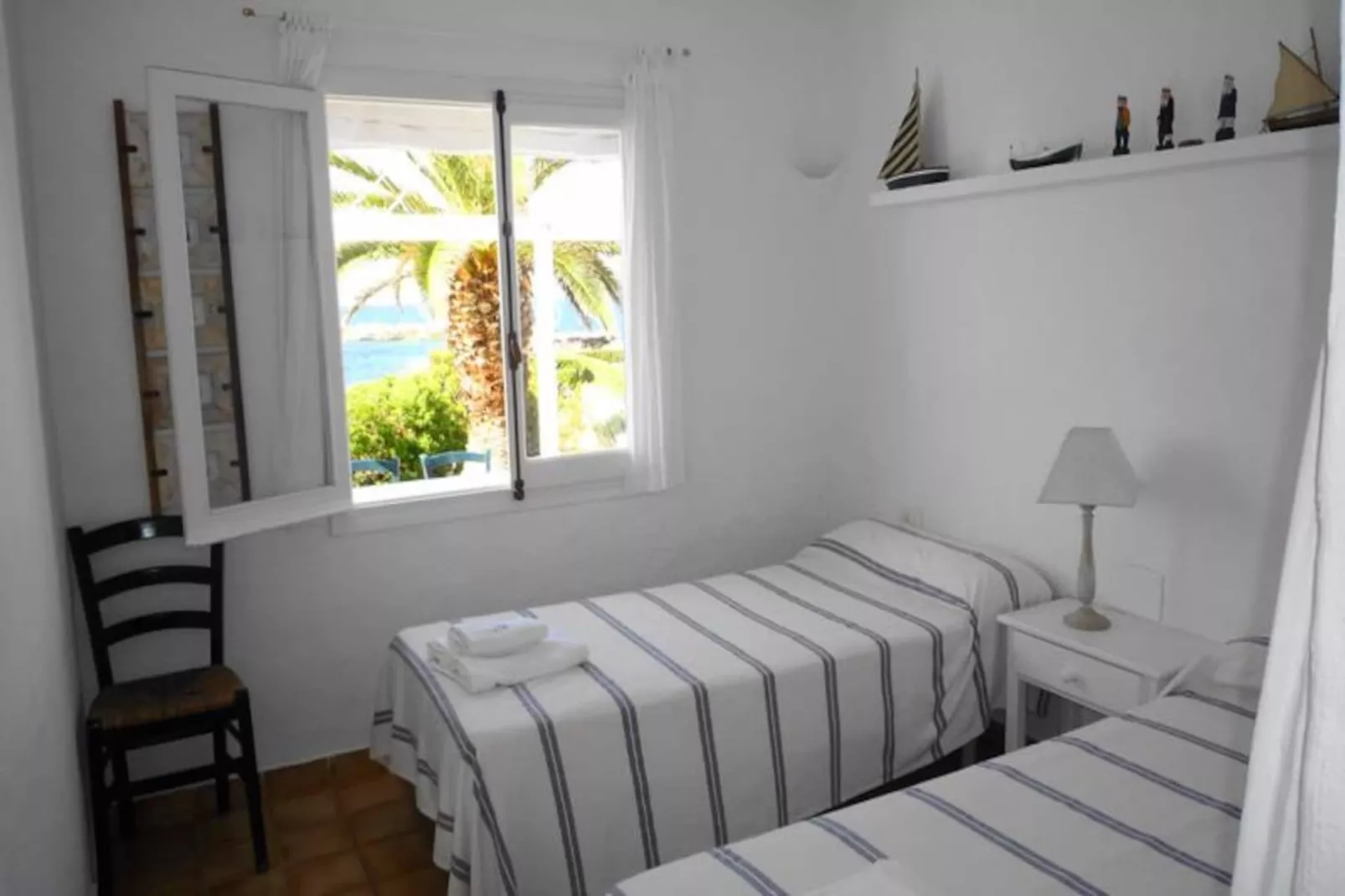 Maison à Binisafuller-Image-tags.