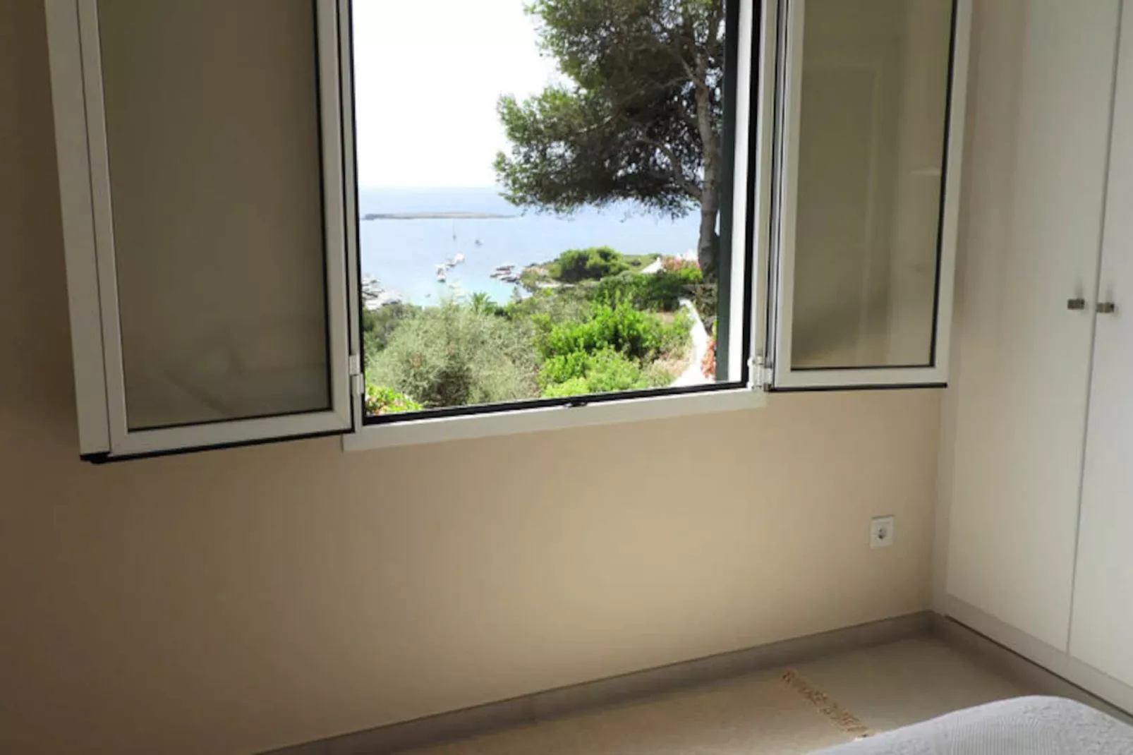 Maison à Binisafuller-Image-tags.