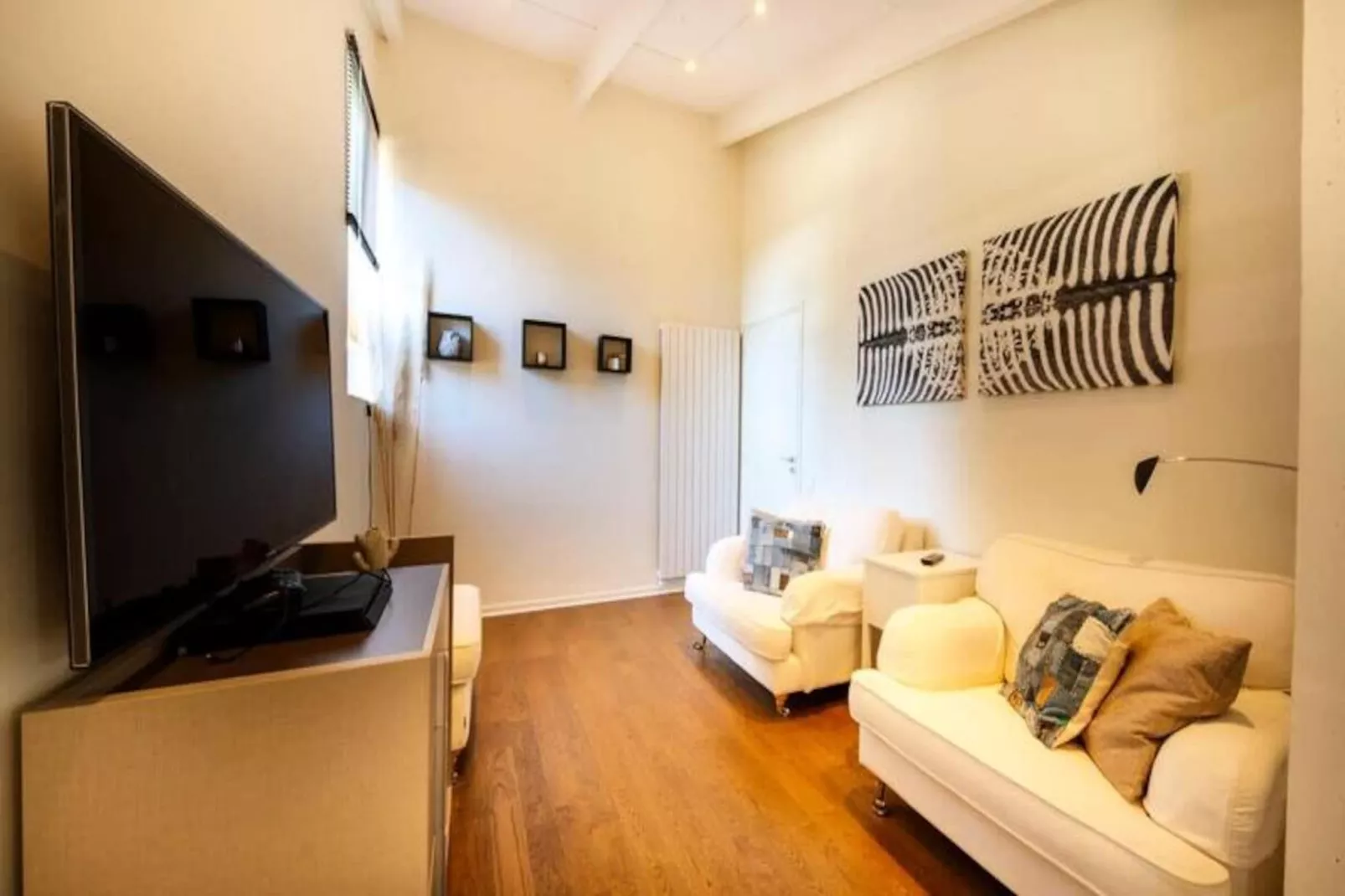 06v - Belle Villa - Jacuzzi - Piscine - Tennis-Image-tags.