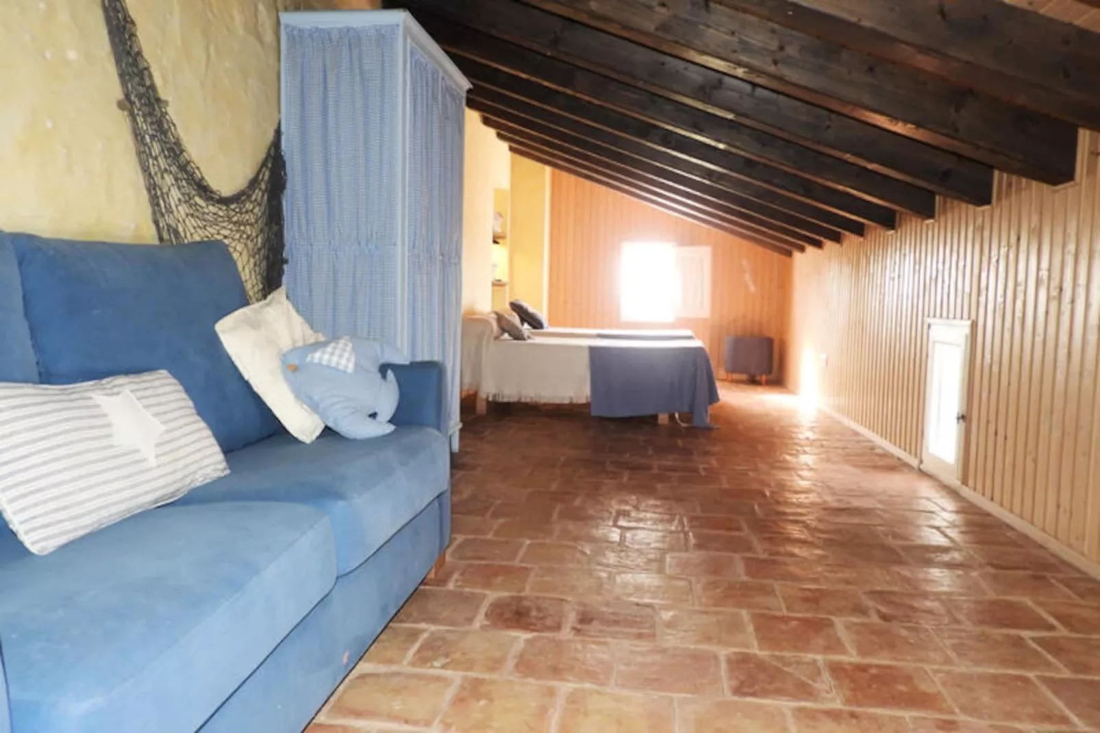 Maison à Son Bou-Image-tags.