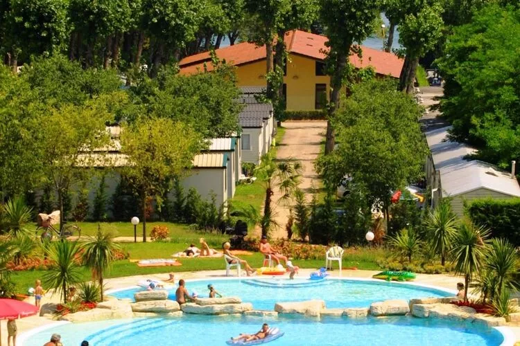 Holiday park Bella Italia, Peschiera-Primula-Zwembad
