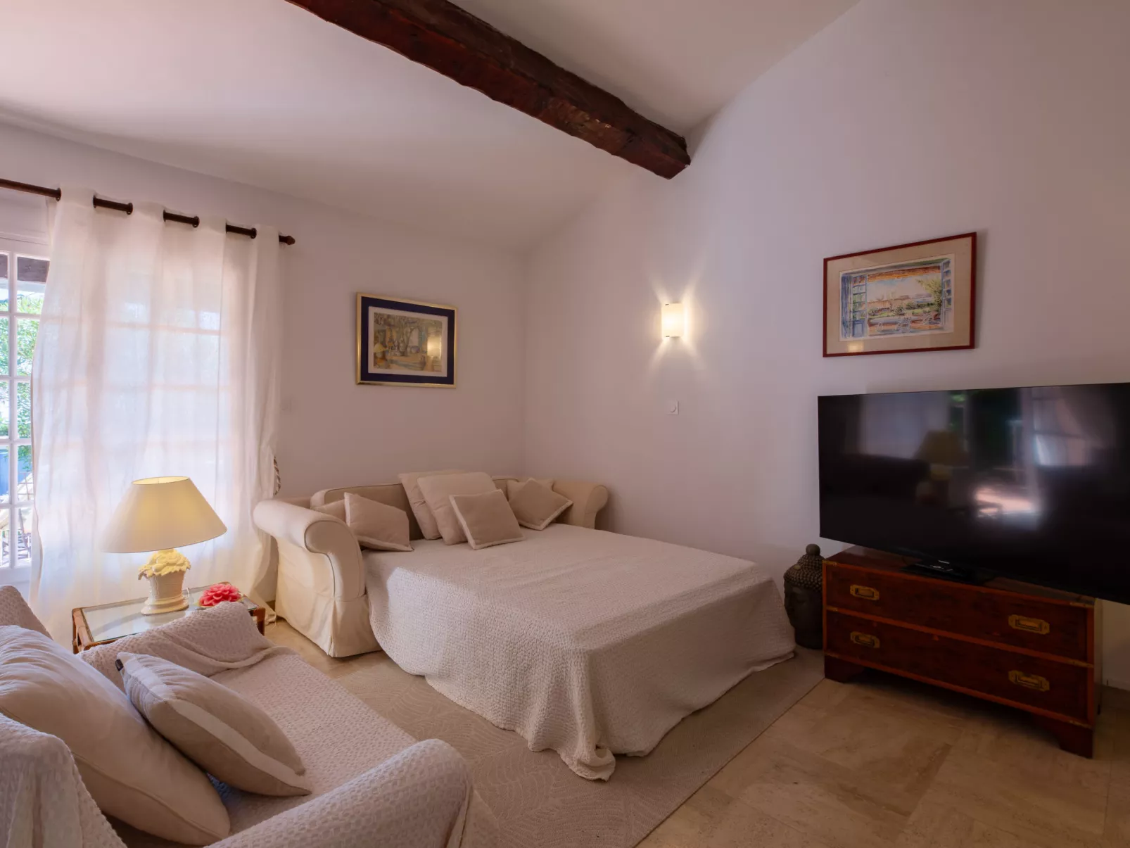 El Cantarello-Binnen